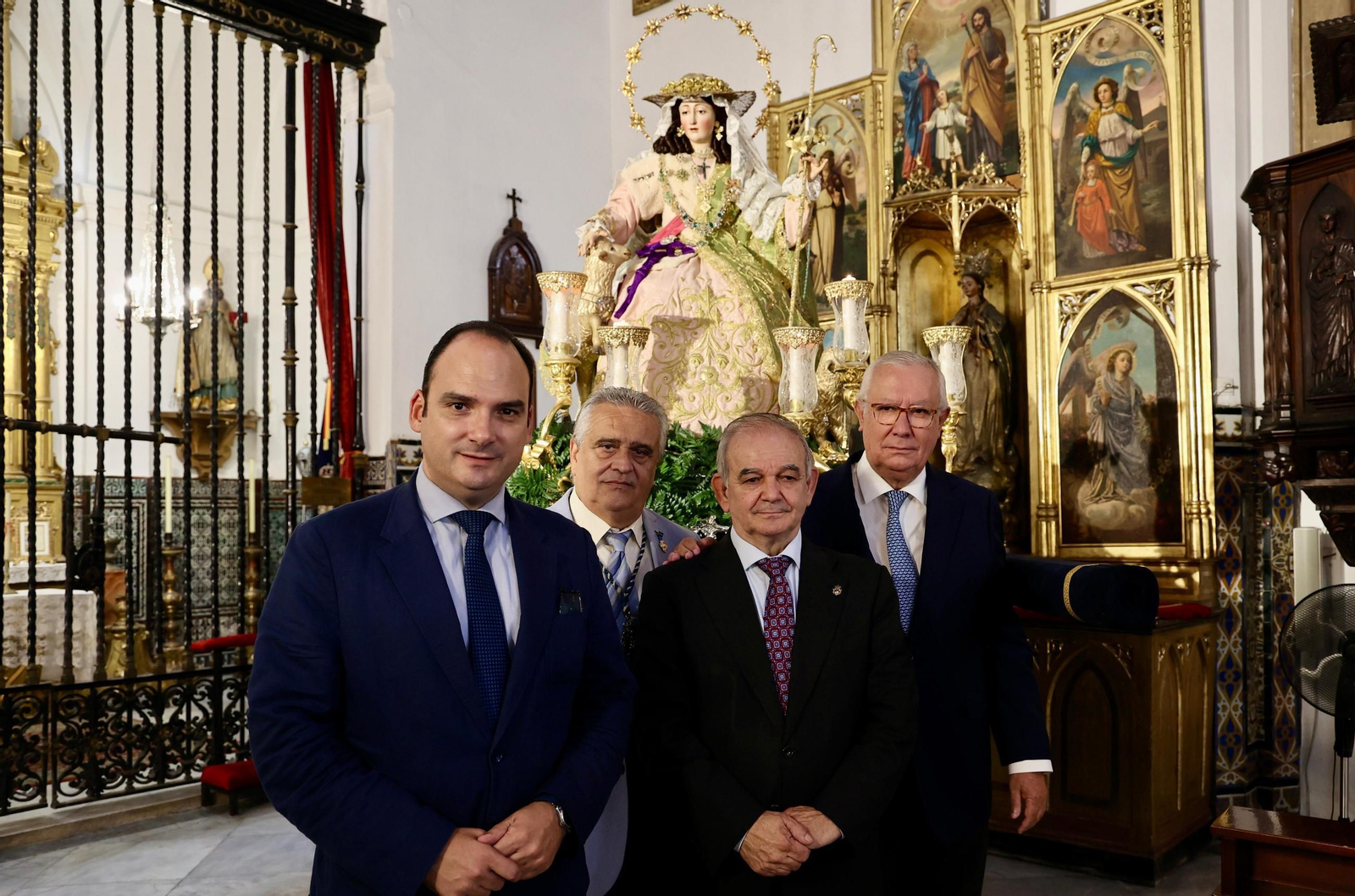 Javier Arenas con Andrés Martín, hermano mayor; Miguel Ángel García Raposo, ex hermano; y el diputado nacional Rafael Belmonte.