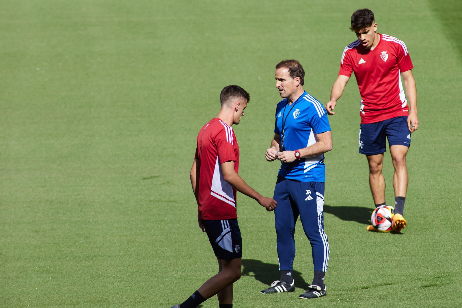 Arrasate, en un entrenamiento reciente con Osasuna