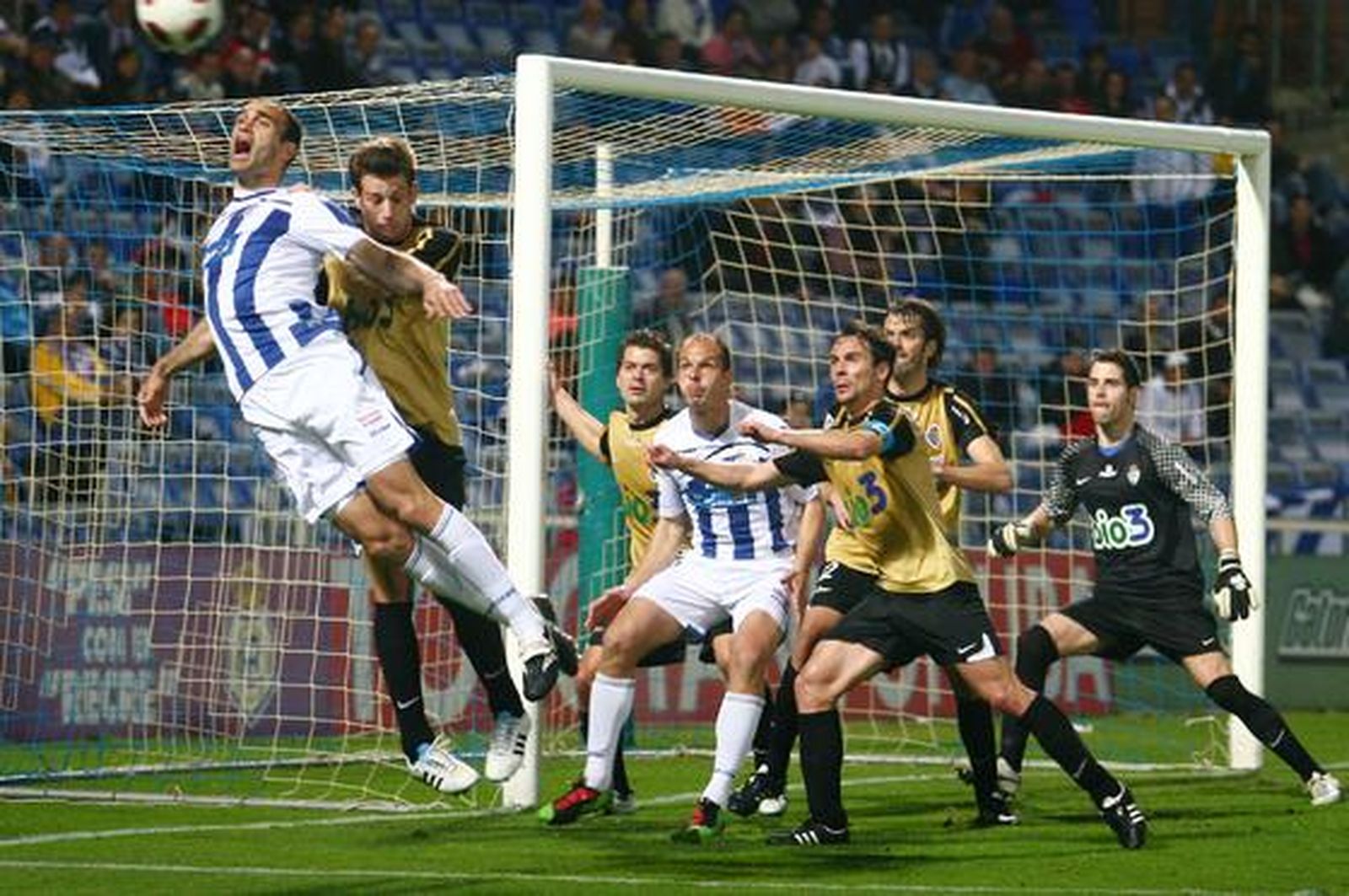 El Recreativo se atasca en casa ante la Ponferradina (1-1). / Alberto Rodríguez