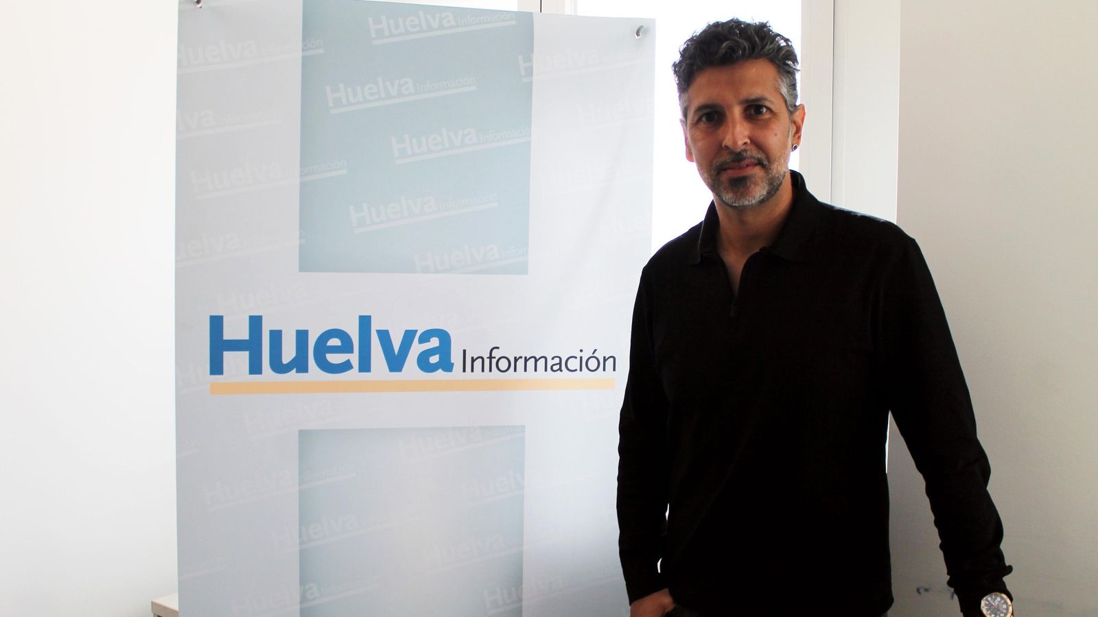 Entrevista a Arcángel en Huelva Información