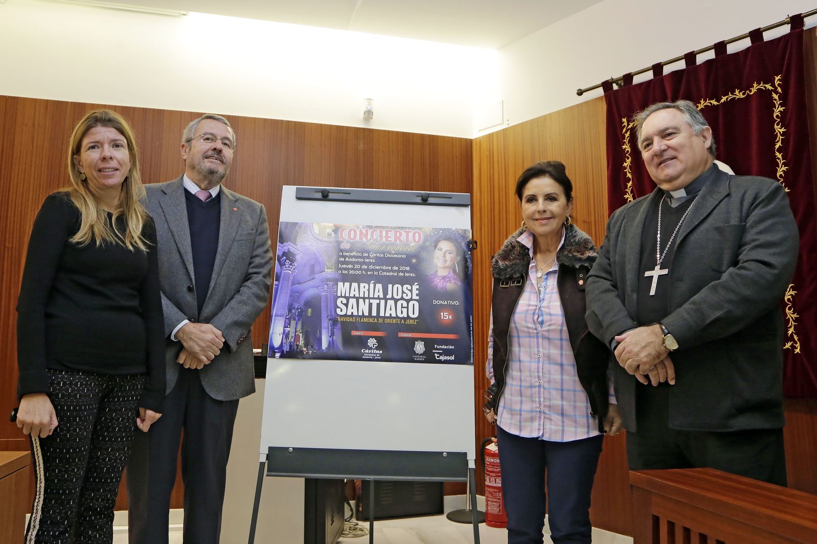 María del Mar Díez, Francisco Domouso, María José Santiago y el obispo José Mazuelos, en la presentación del concierto.