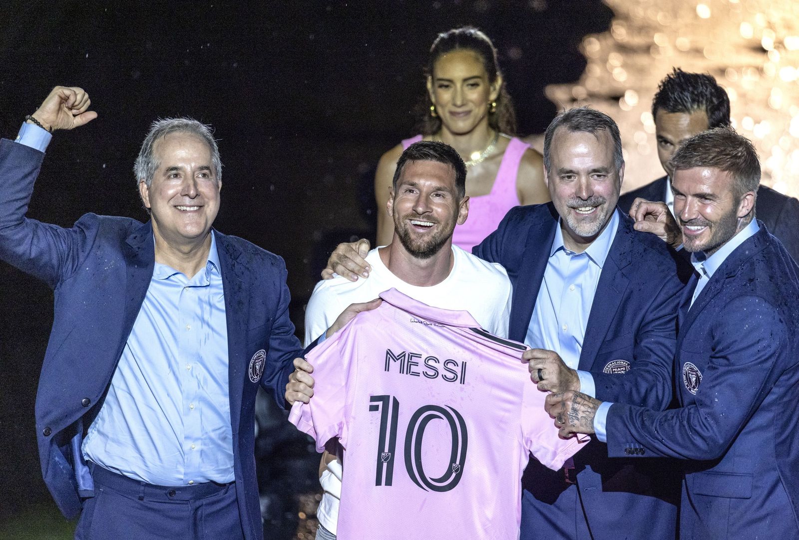 La presentación de Messi en el Inter Miami, con Jorge y José Mas y David Beckham.