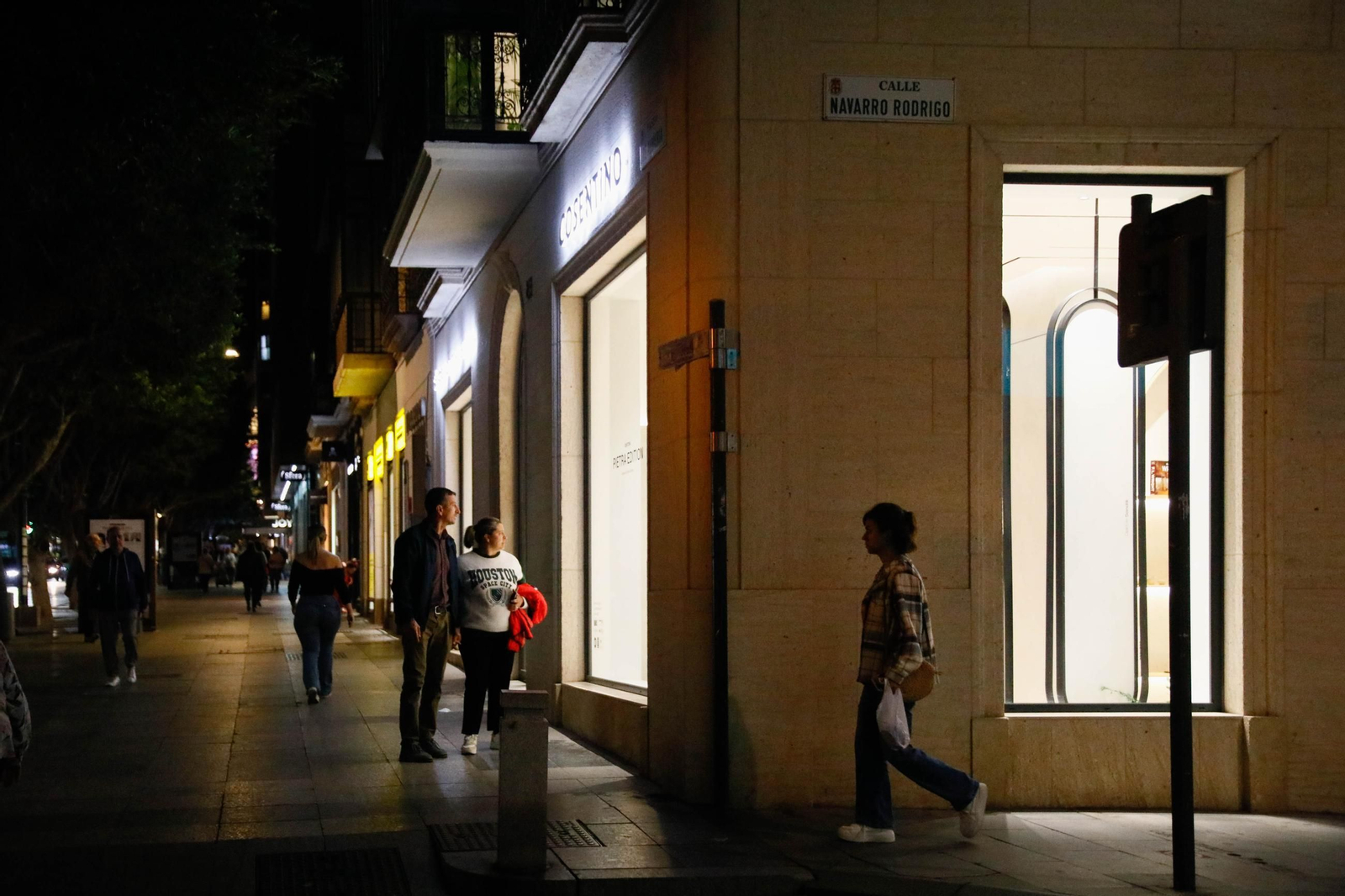 El Cosentino City del Paseo de Almería abre sus puertas: así es este "espacio de inspiración"