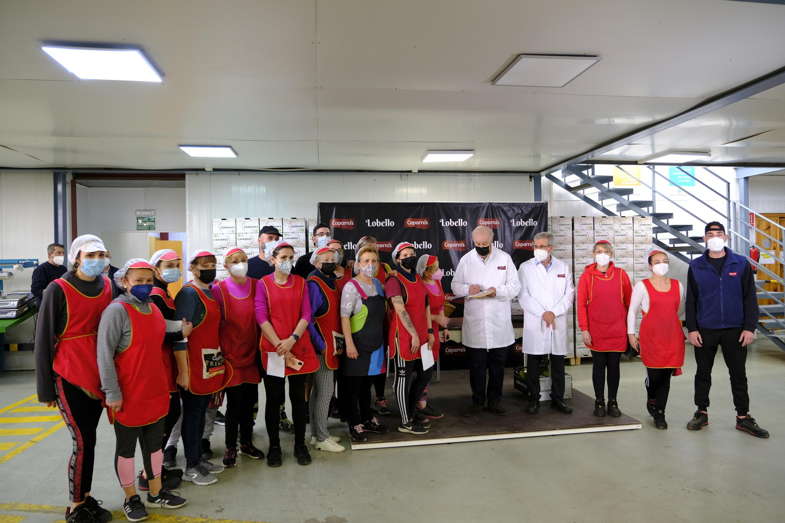 Fotogalería de la visita de Vicente del Bosque a Grupo Caparrós.