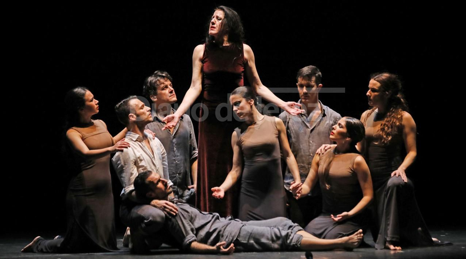 Imágenes del espectáculo 'Una oda en el tiempo' de María Pagés