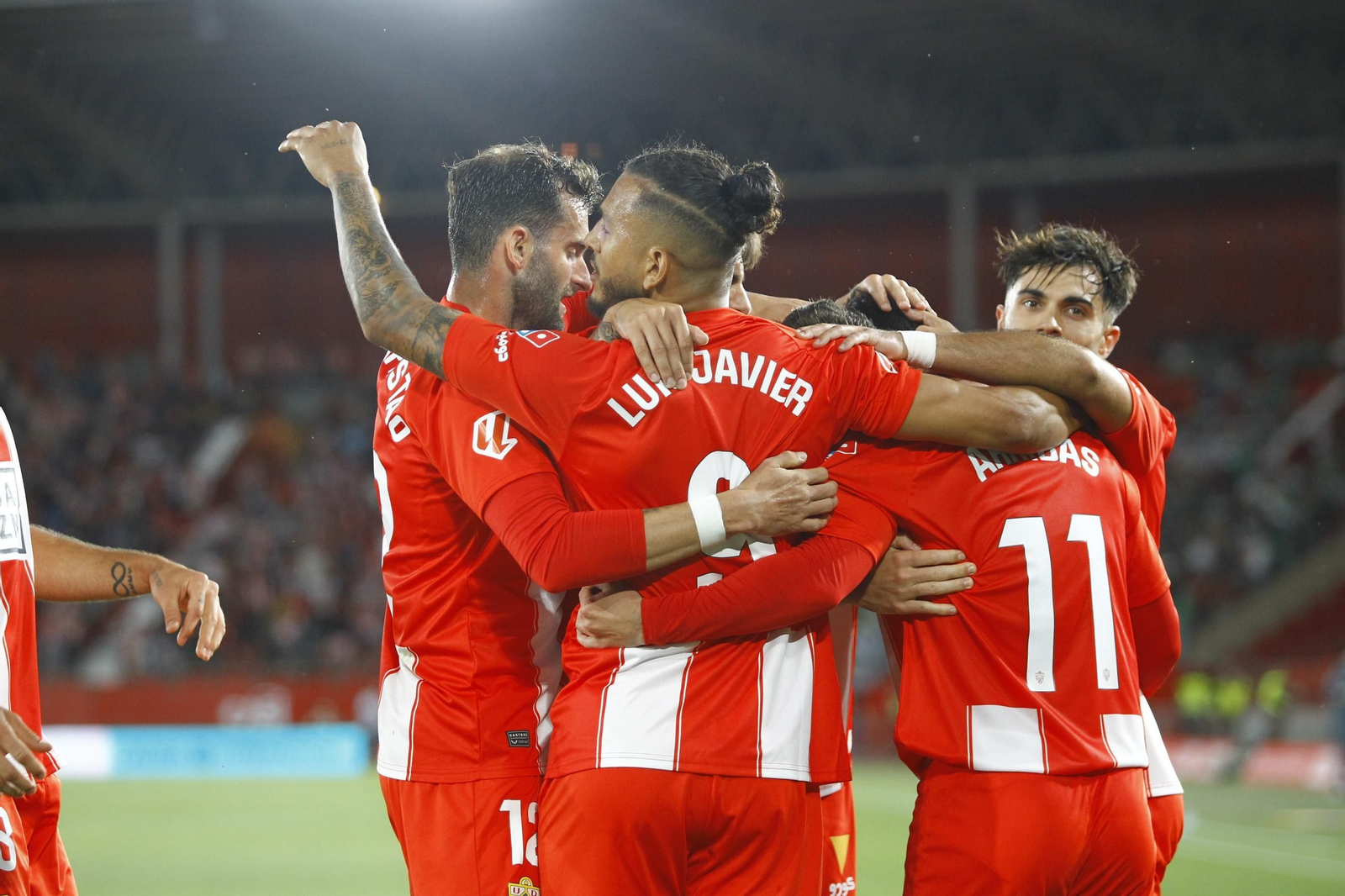 U.D. Almería-Racing de Santander, en imágenes