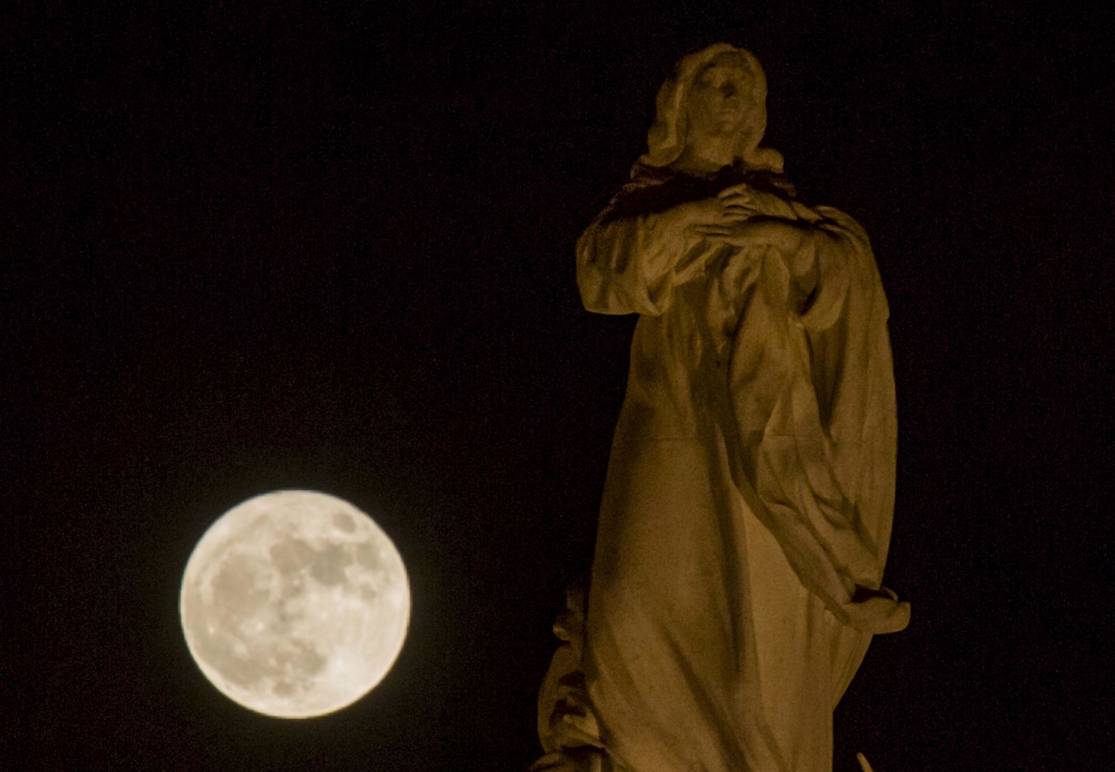 El fenómeno de la superluna de noviembre