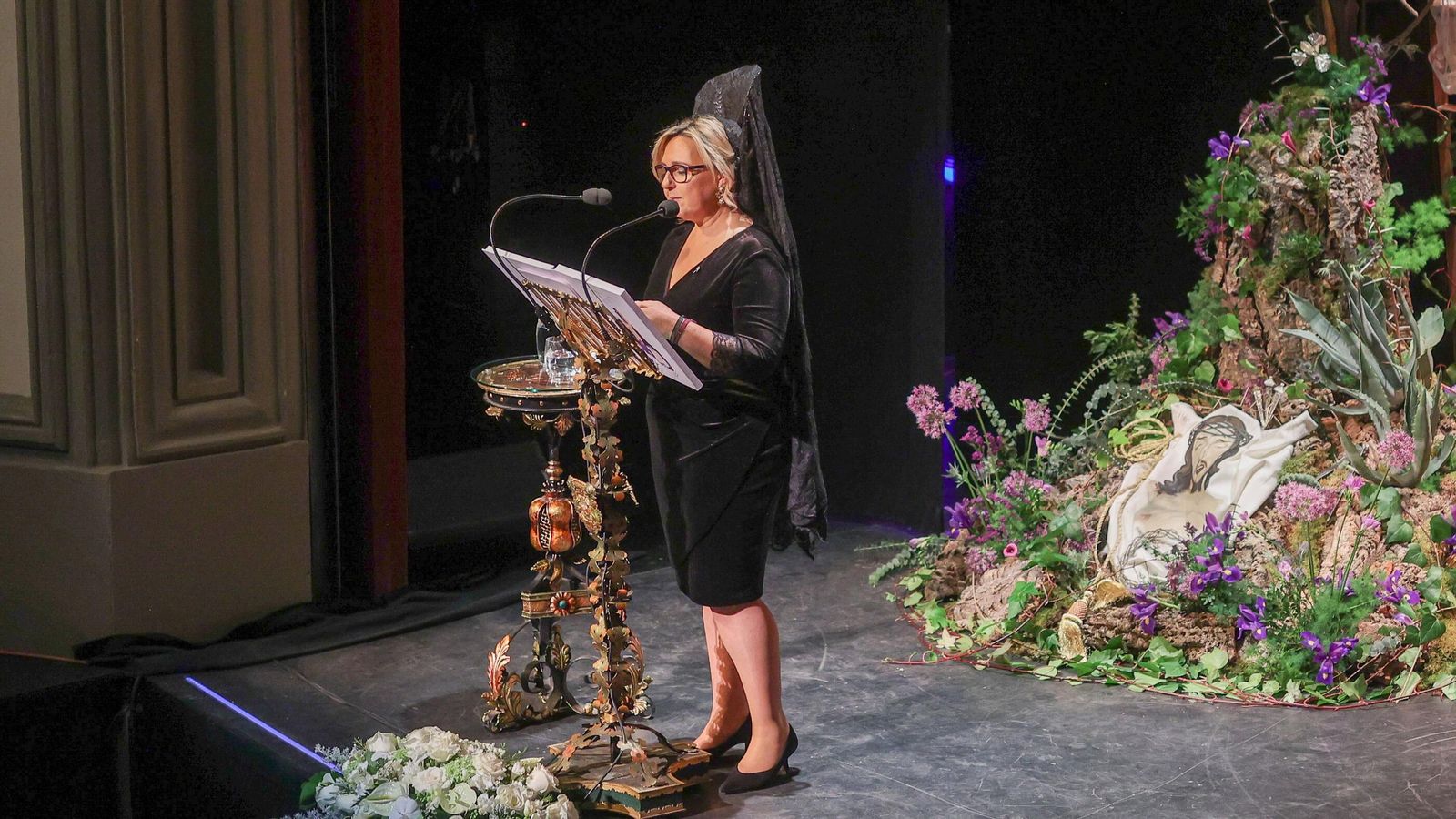 Fotogalería: El Pregón Oficial de la Semana Santa de Granada 2025