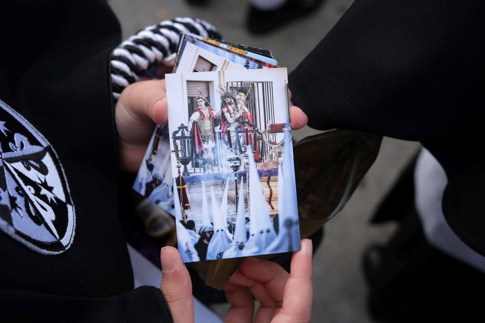 Sábado de Pasión en Córdoba: la procesión de la hermandad de la Presentación al Pueblo de Córdoba, en imágenes