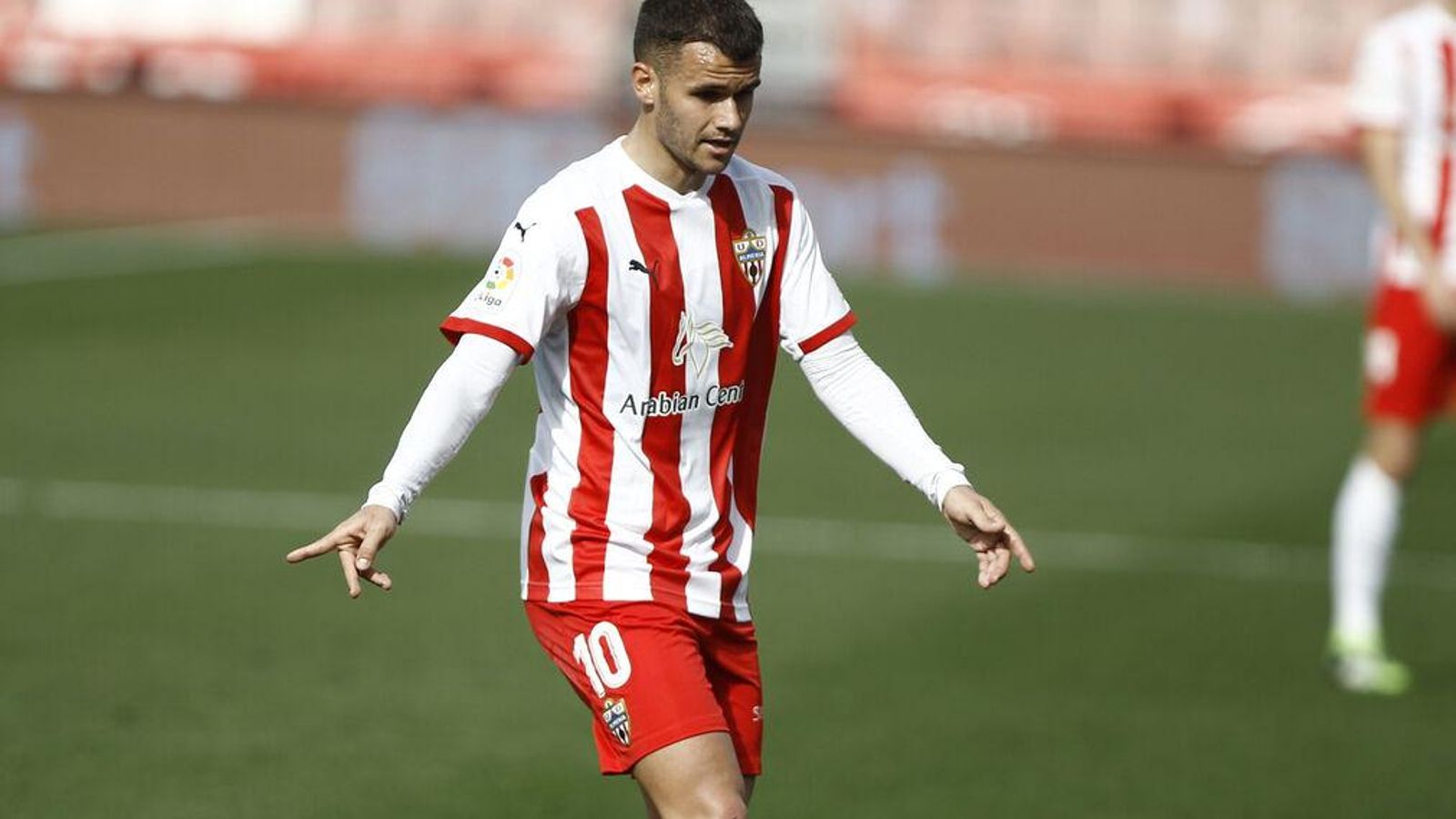 Ager Aketxe ordena a sus compañeros en su etapa como rojiblanco.