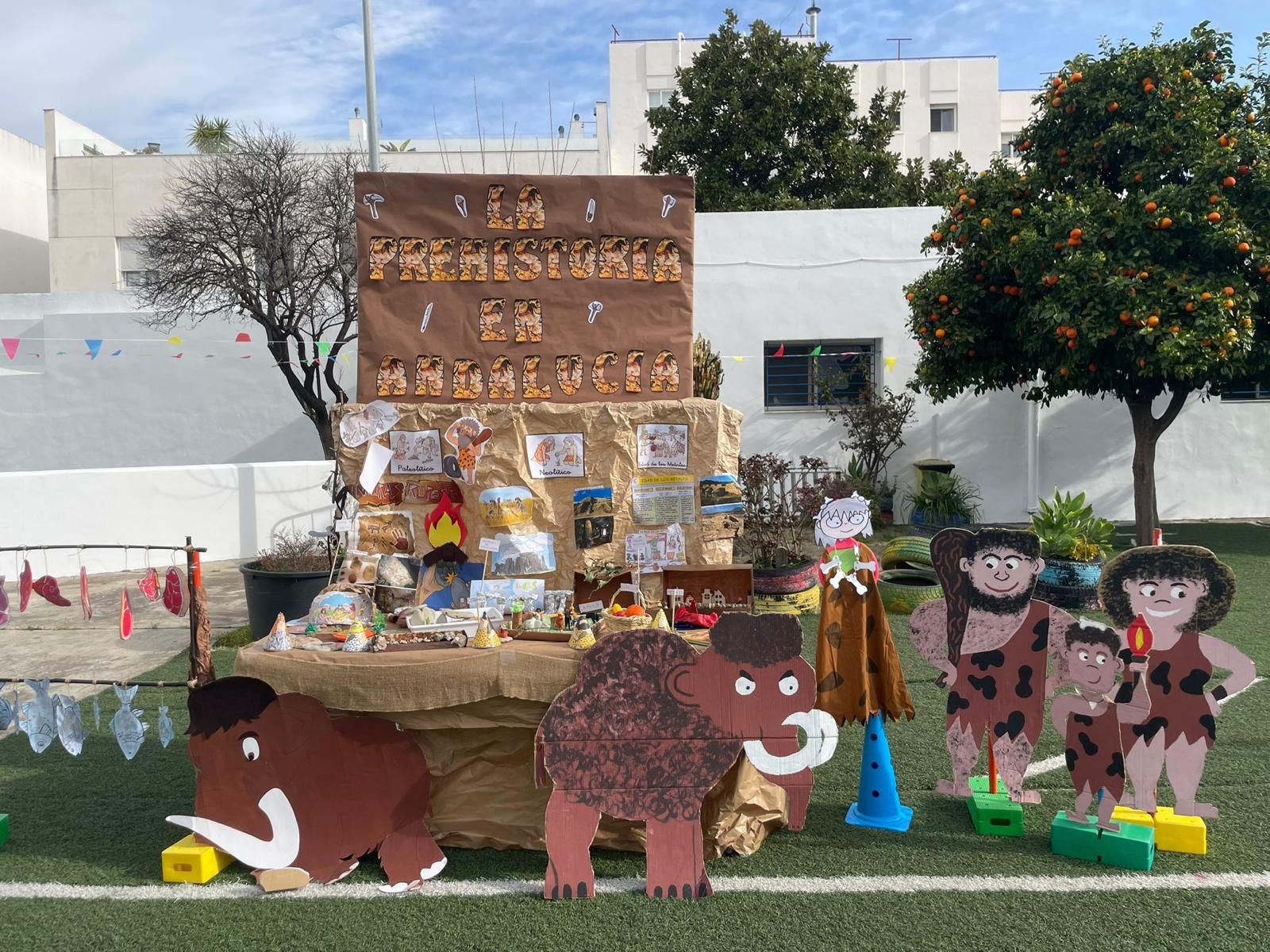 Una de las partes de la exposición del CEIP Gloria Fuertes.