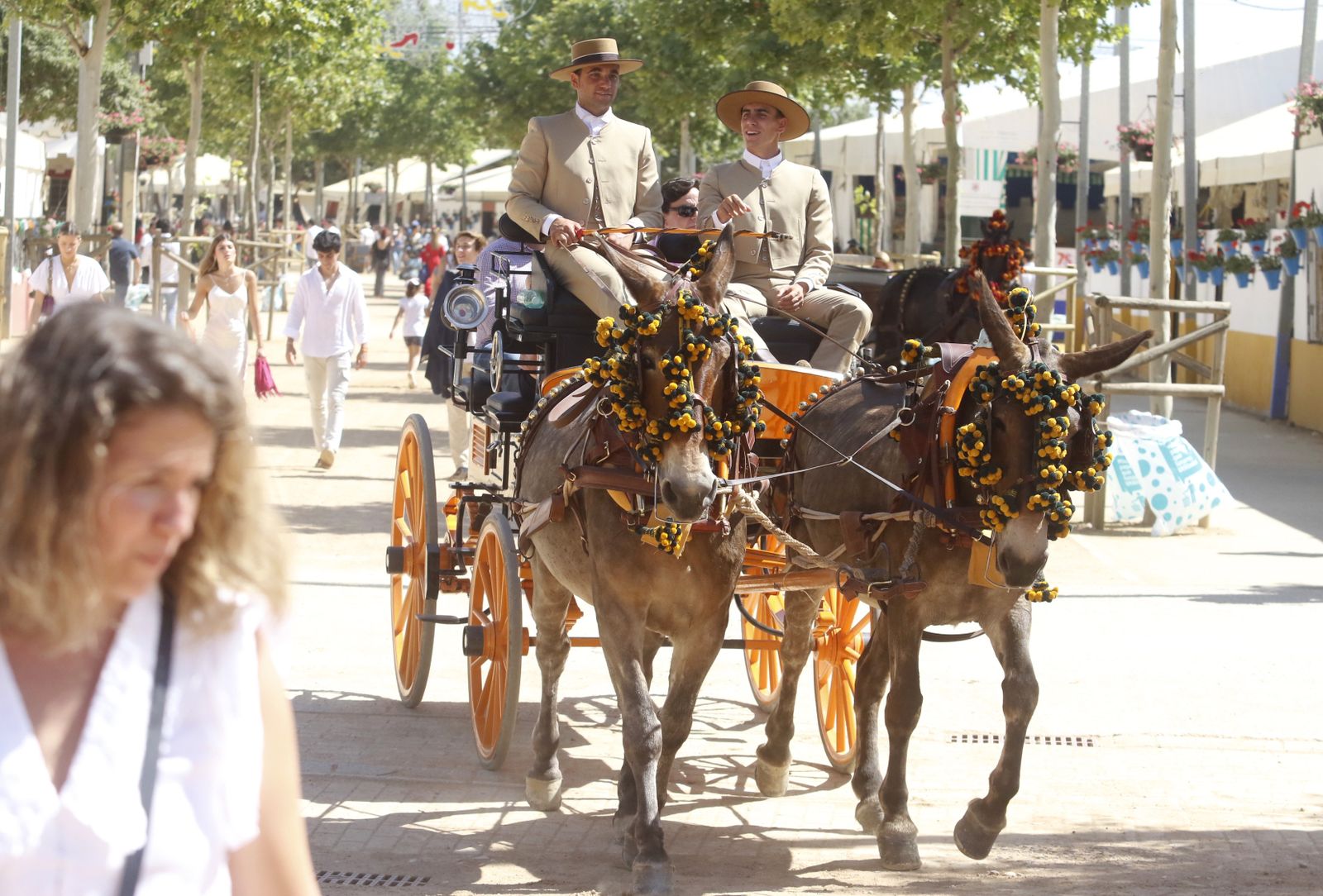 El ambiente del lunes de la Feria de Córdoba, en imágenes