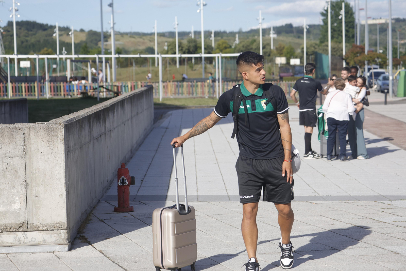 La llegada del Córdoba CF a Ponferrada, en imágenes