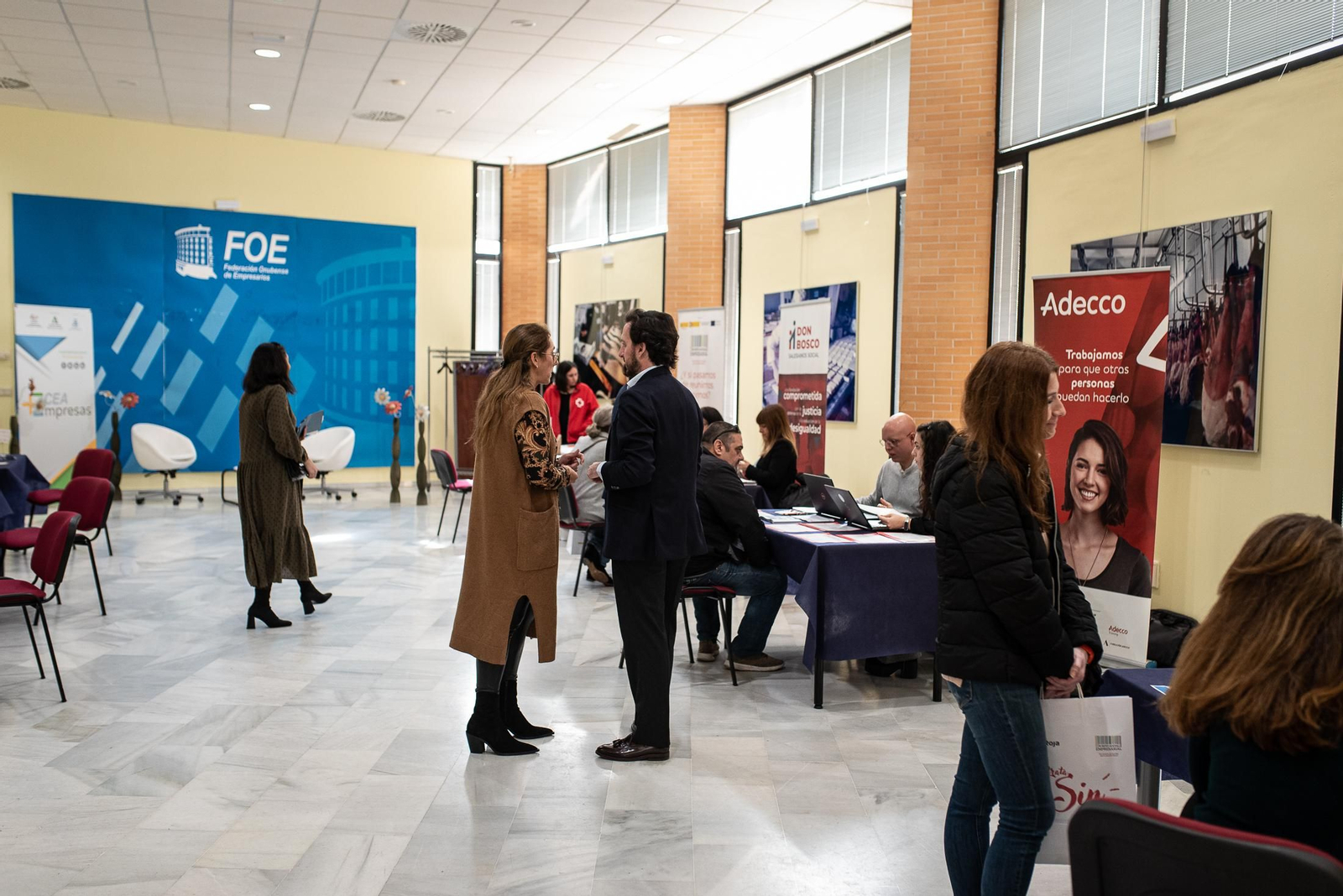 Imágenes de la Feria del Empleo organizada por la Fundación Cajasol y la FOE