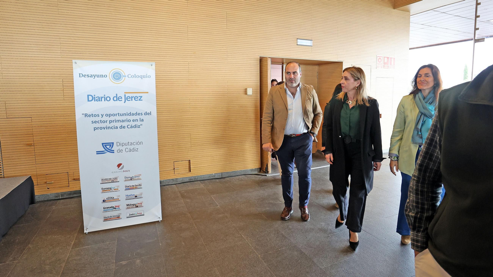 Desayuno coloquio "Retos y oportunidades del sector primario den la provincia de Cádiz" en Bodegas Luis Pérez en Jerez