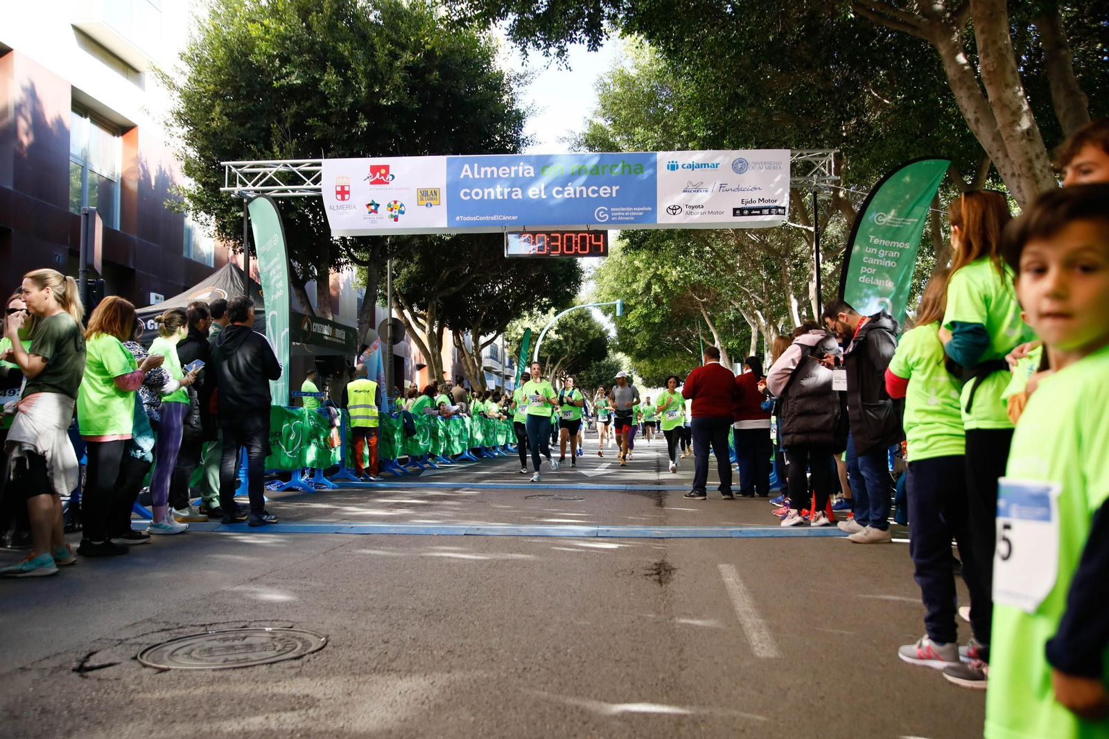 Imágenes de la Carrera contra el Cáncer de Almería