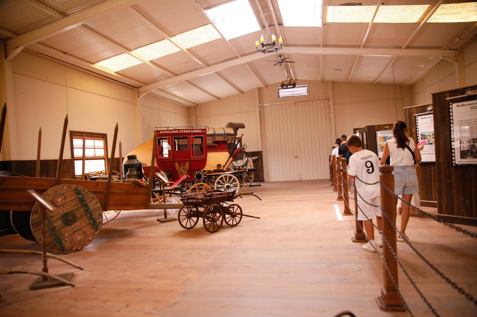 Imágenes del museo a los grandes empresarios y familias históricas de Almería