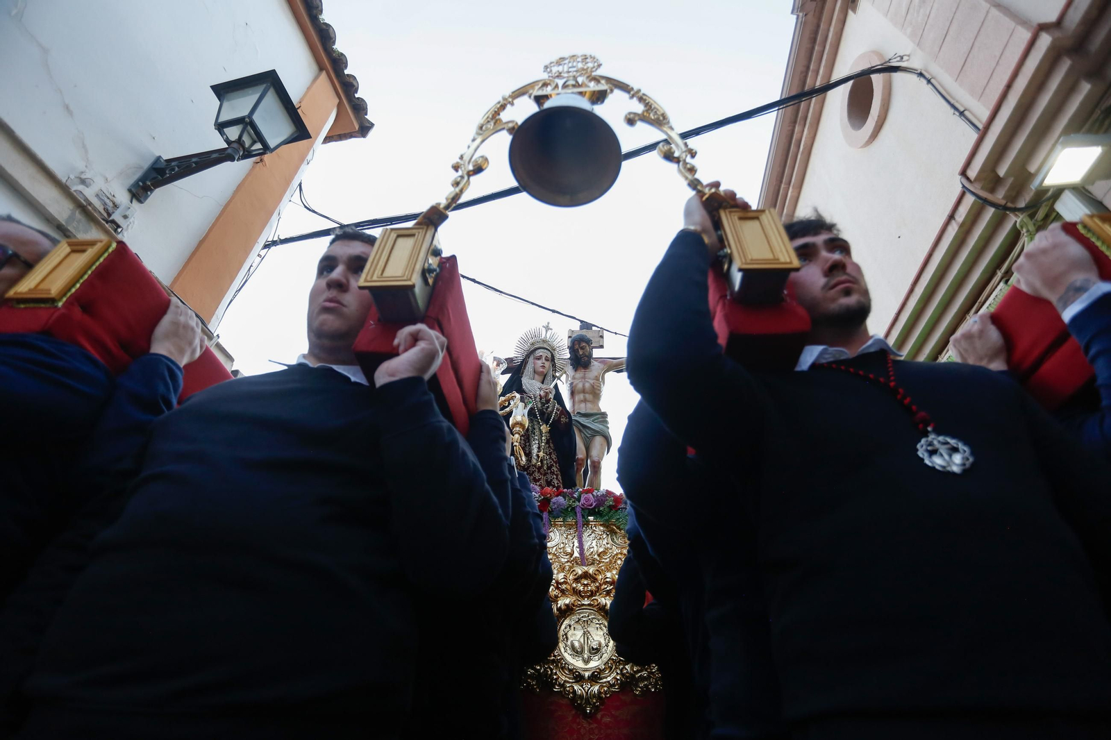 Fotos del Viernes Santo en Los Barrios: Buena Muerte