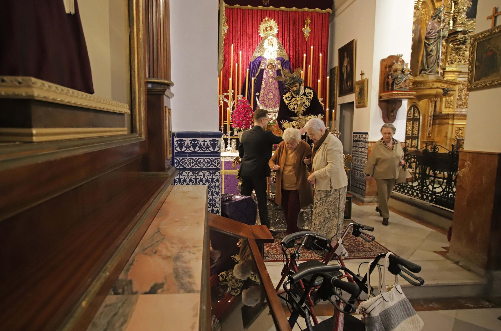 El Solemne besamanos a Jesús del Gran Poder de La Línea, en imágenes