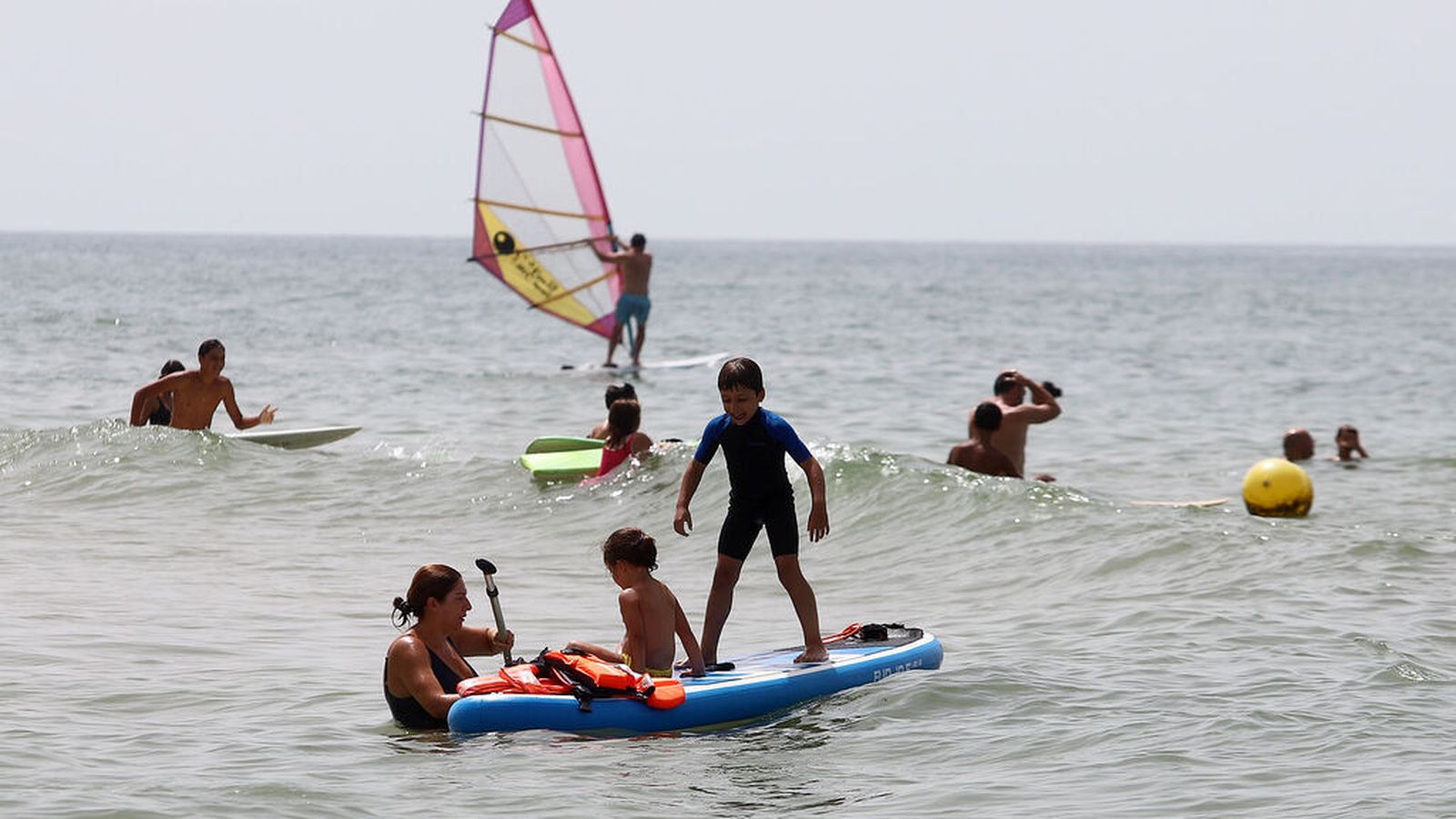 Los deportes acuáticos cobraron especial protagonismo entre los más pequeños.