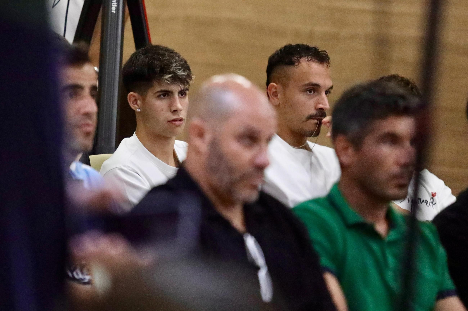 La renovación de Izan Merino y el balance de mercado de Loren, en fotos