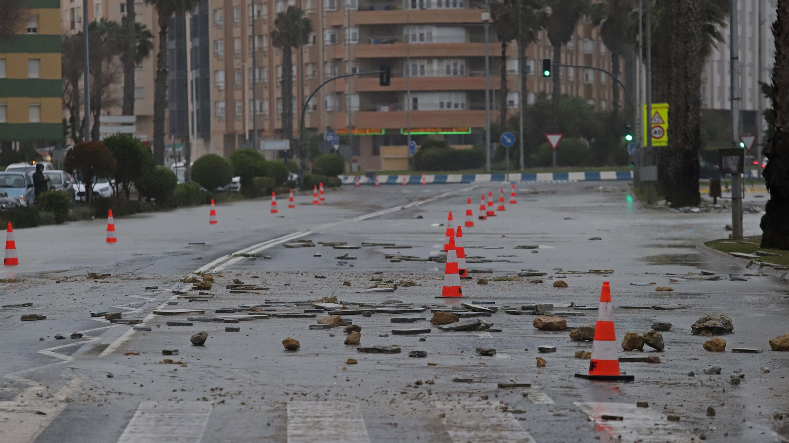 Fotos de los destrozos del temporal de levante en La Línea