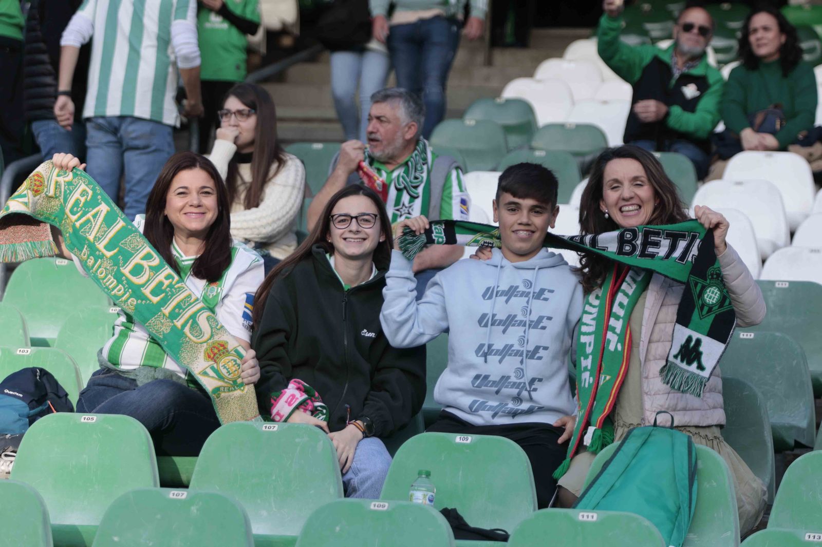 Búscate en las gradas del Villamarín