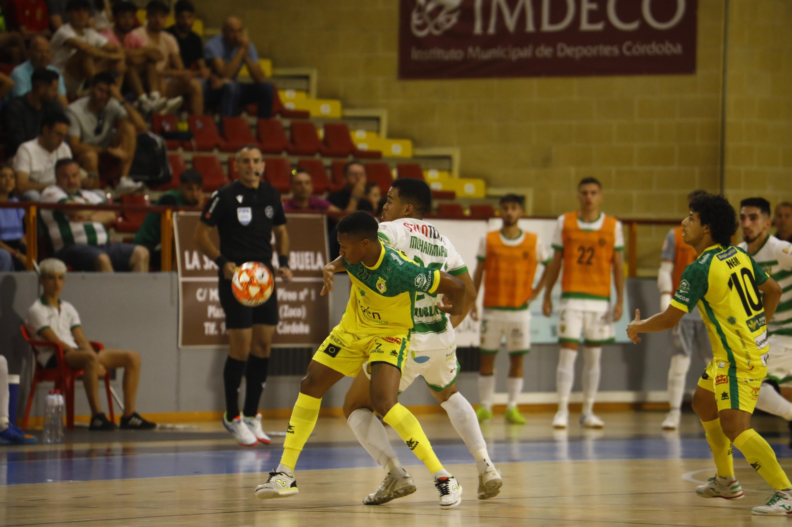 Las imágenes del empate entre el Córdoba Futsal y el Jaén Paraíso Interior