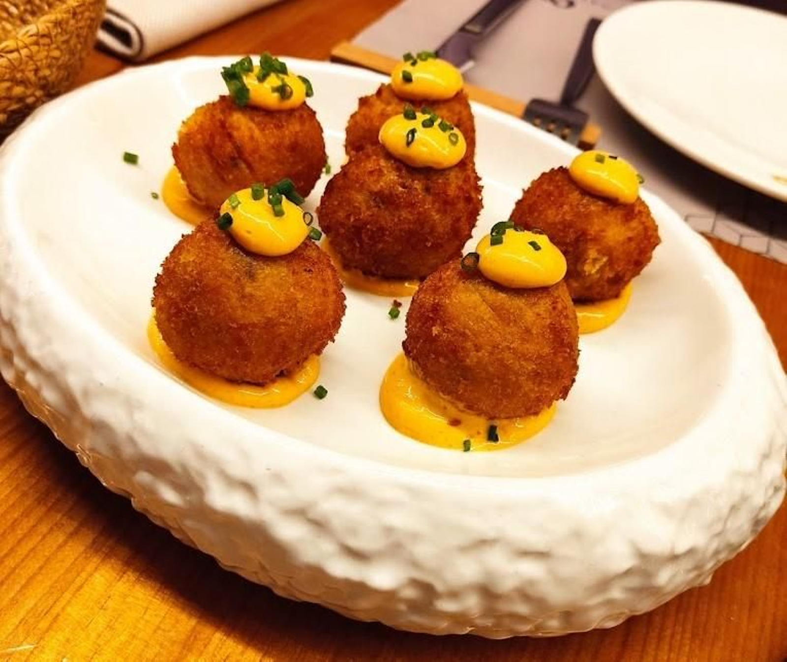 Croquetas de pulpo a la gallega / Variopinto (Barbate)