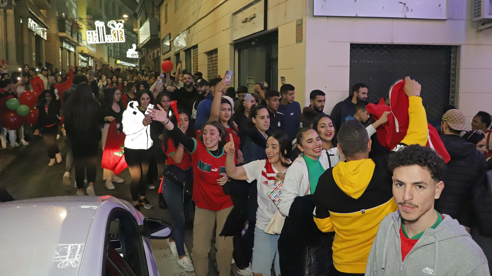 Fotos de la celebración en Algeciras de la victoria de Marruecos sobre España en Qatar