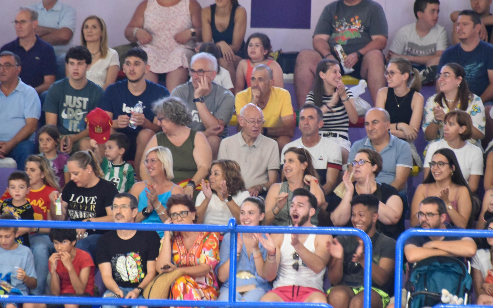Las fotos de la primera jornada del Torneo Intenacional de Baloncesto U-20 de La Línea