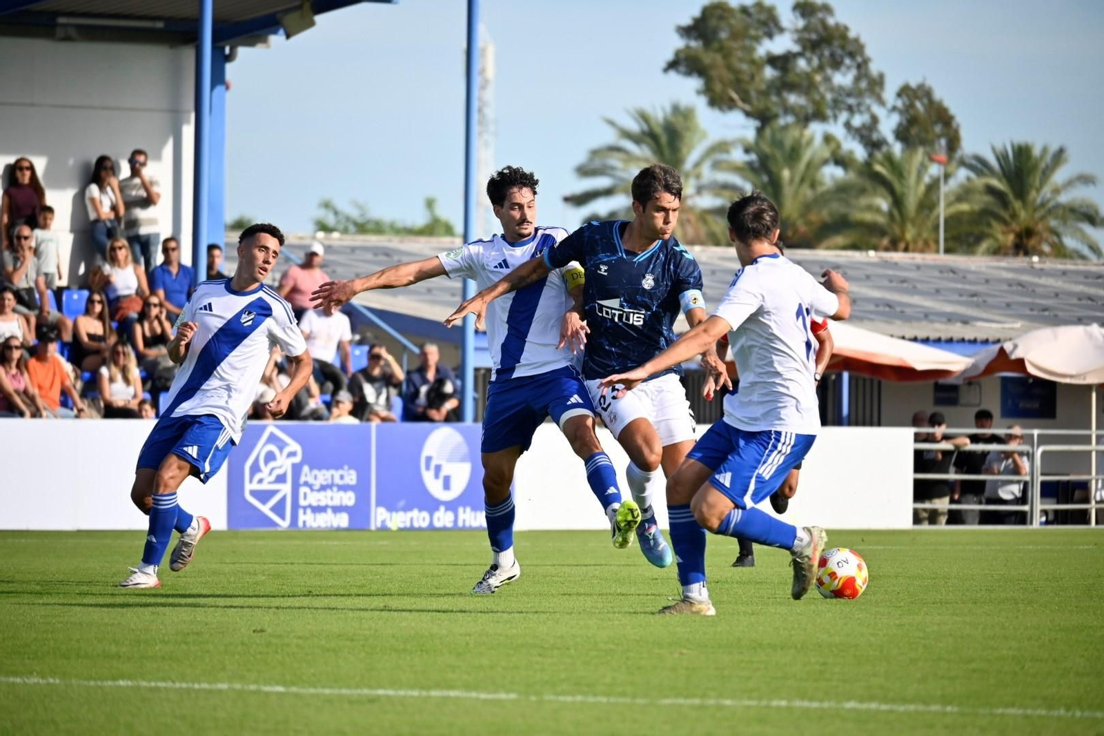 Cachorro pugna con Julio Algar.