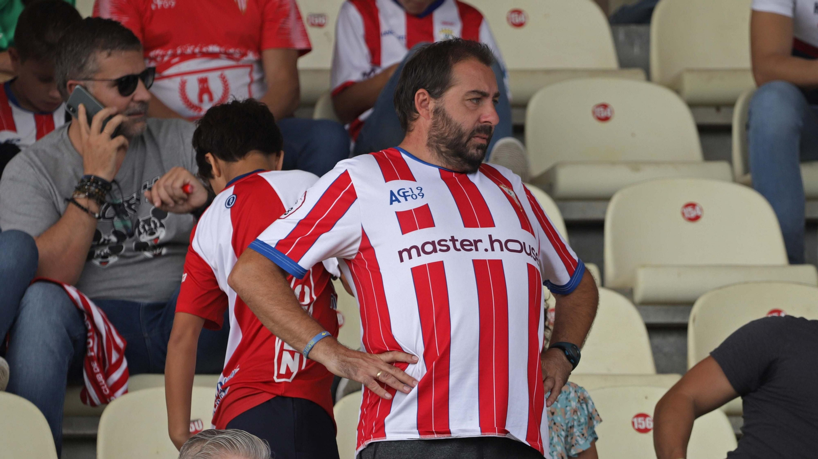 Fotos de la afición en el Nuevo Mirador