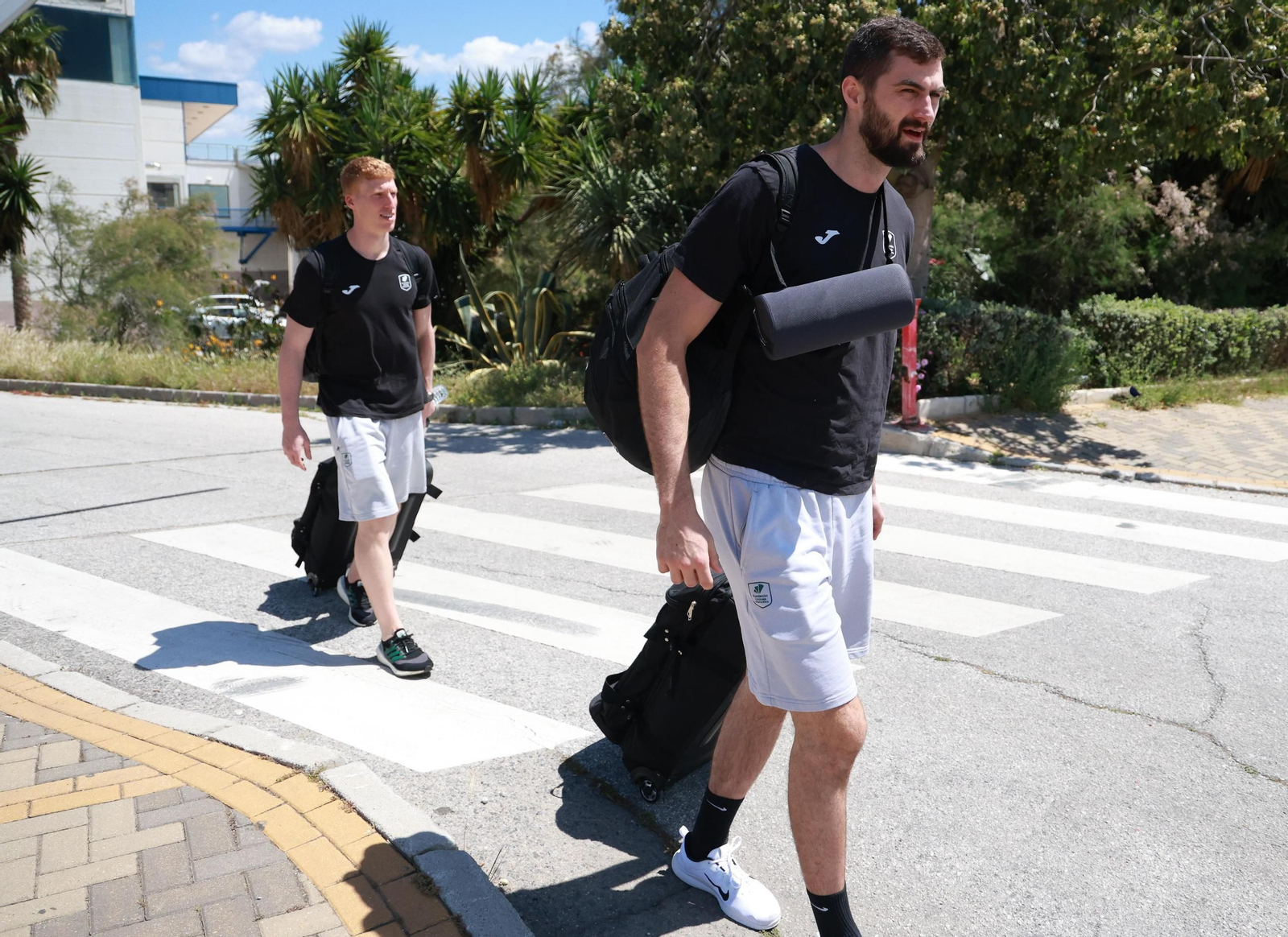 La salida del Unicaja a la Final Four de Atenas, en fotos