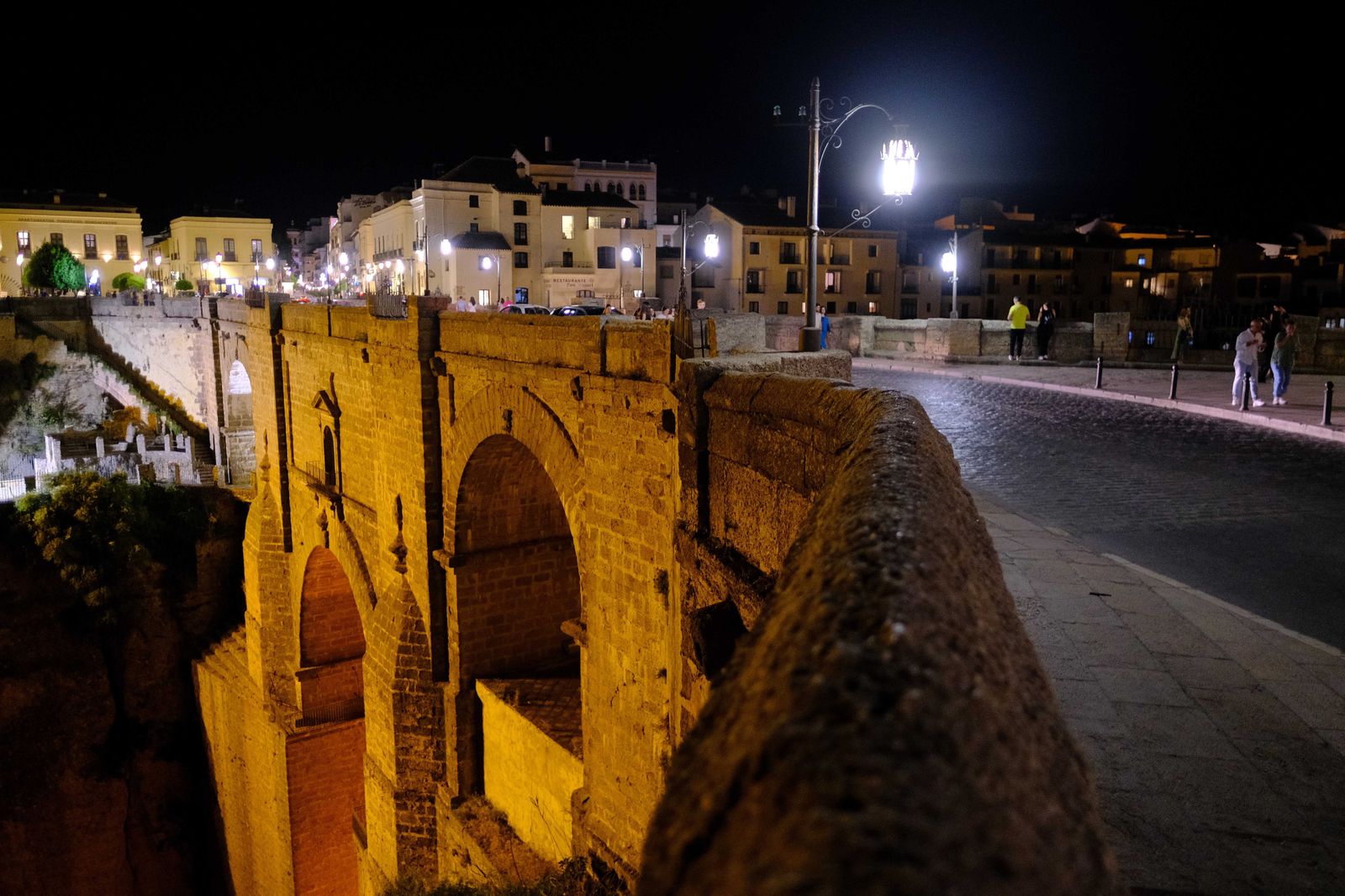 Ronda nocturna, en imágenes