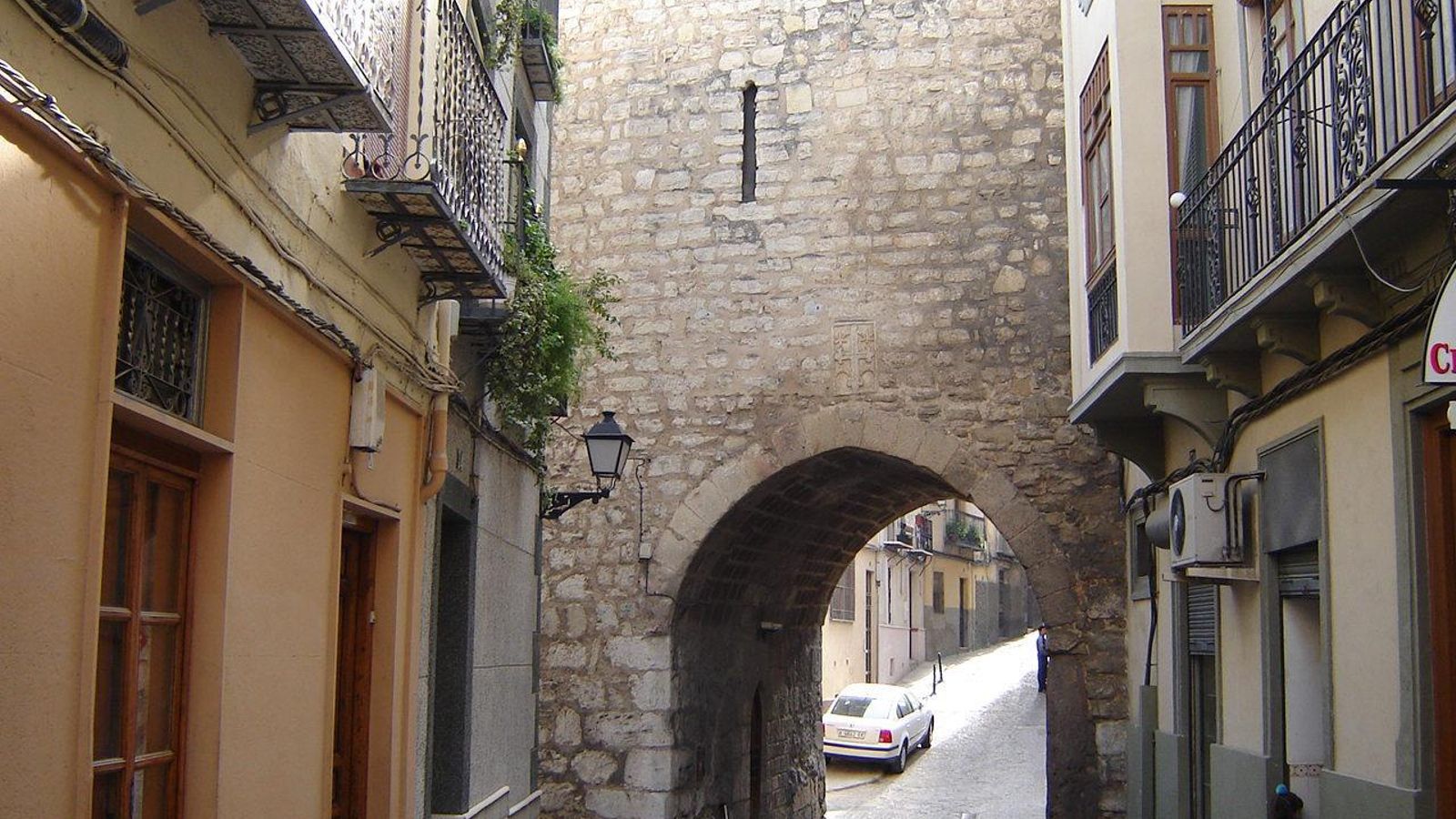 El histórico Arco de San Lorenzo, ubicado en el Barrio de San Juan de Jaén.
