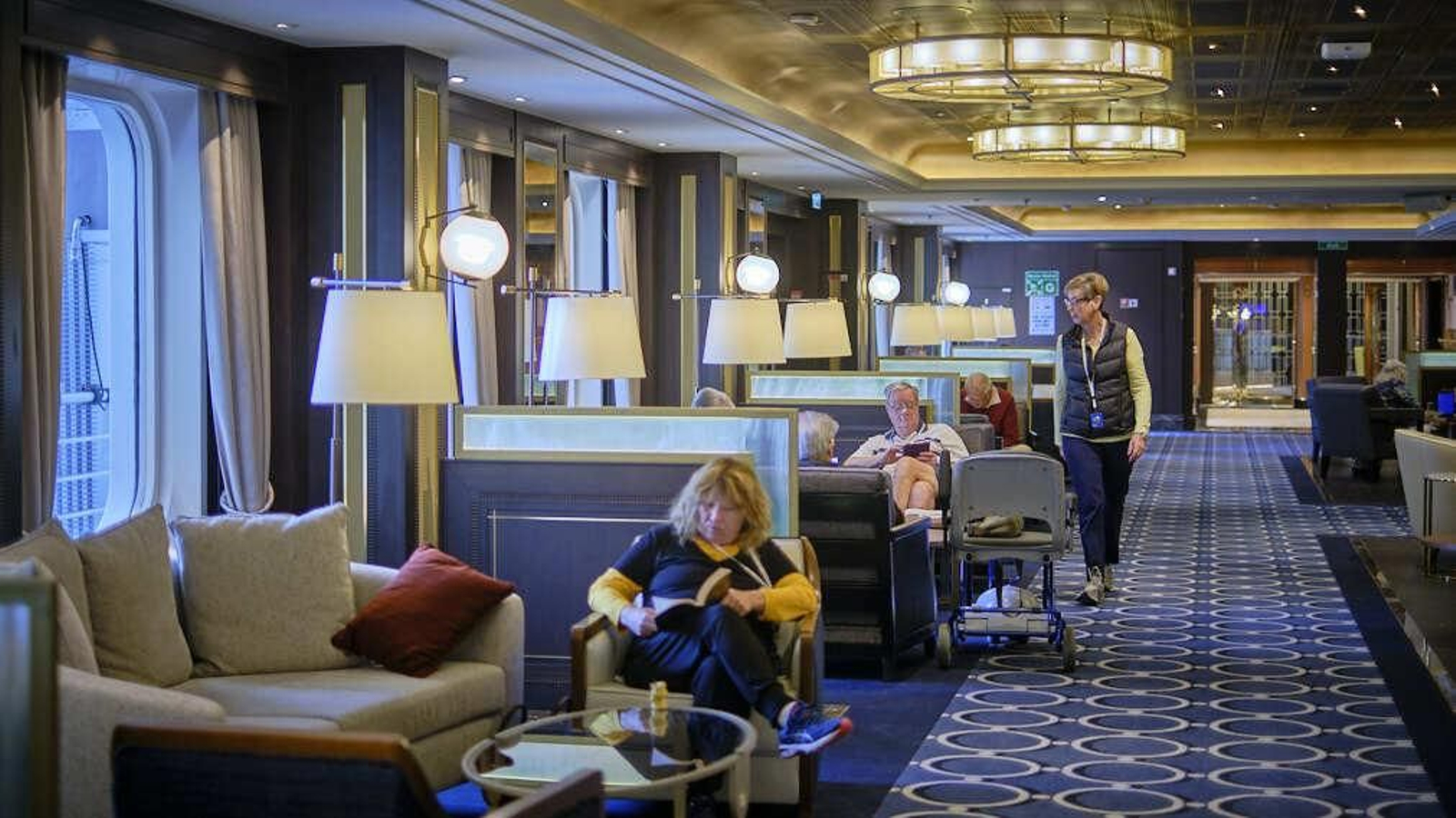 Interior del buque Sky Princess