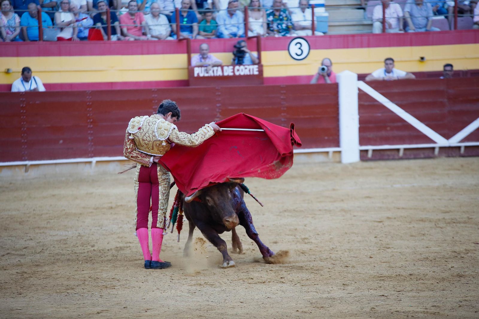 Corrida de toros en Roquetas, en imágenes