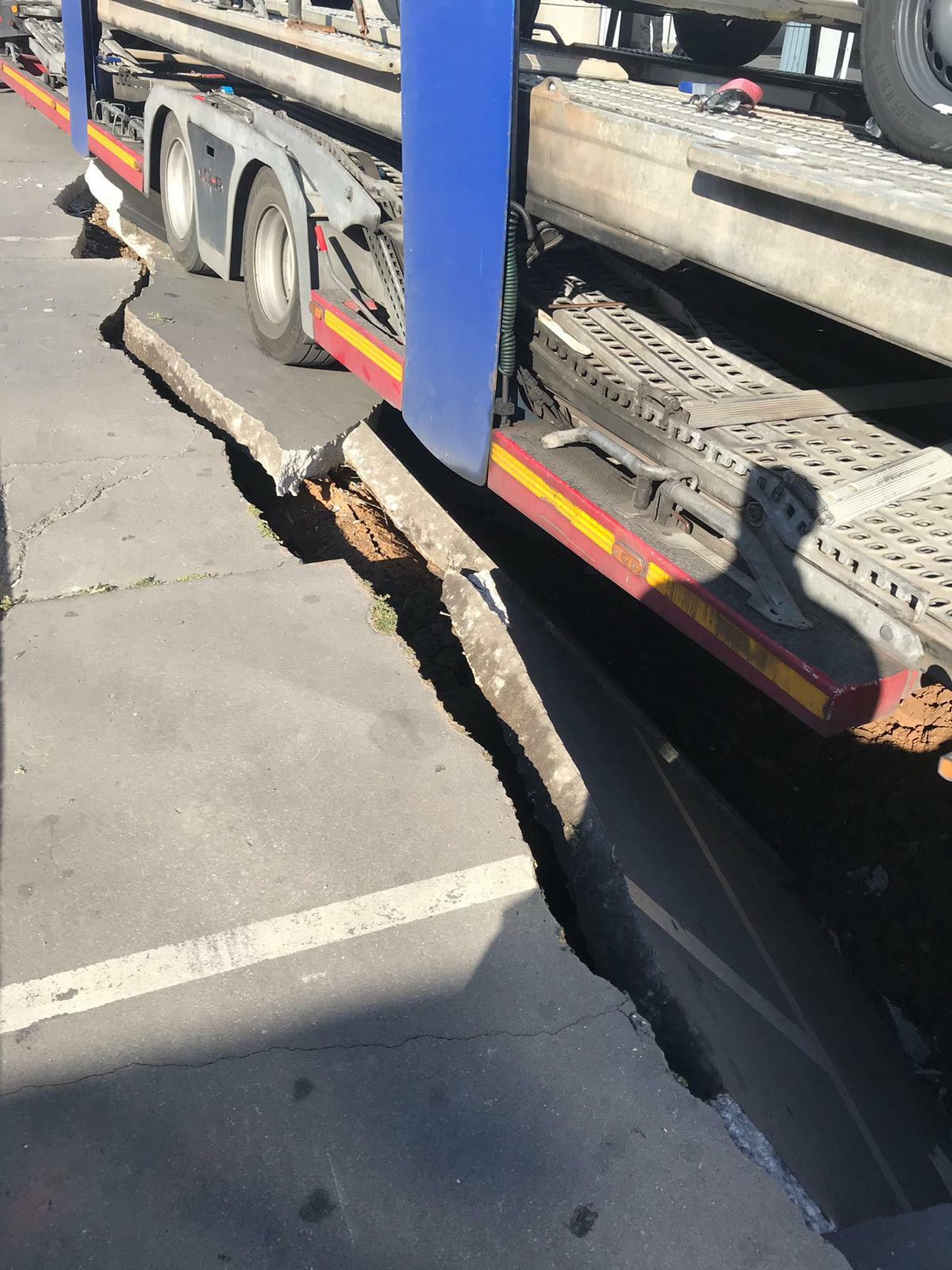 Las fotos del socavón en la Avenida de Velázquez