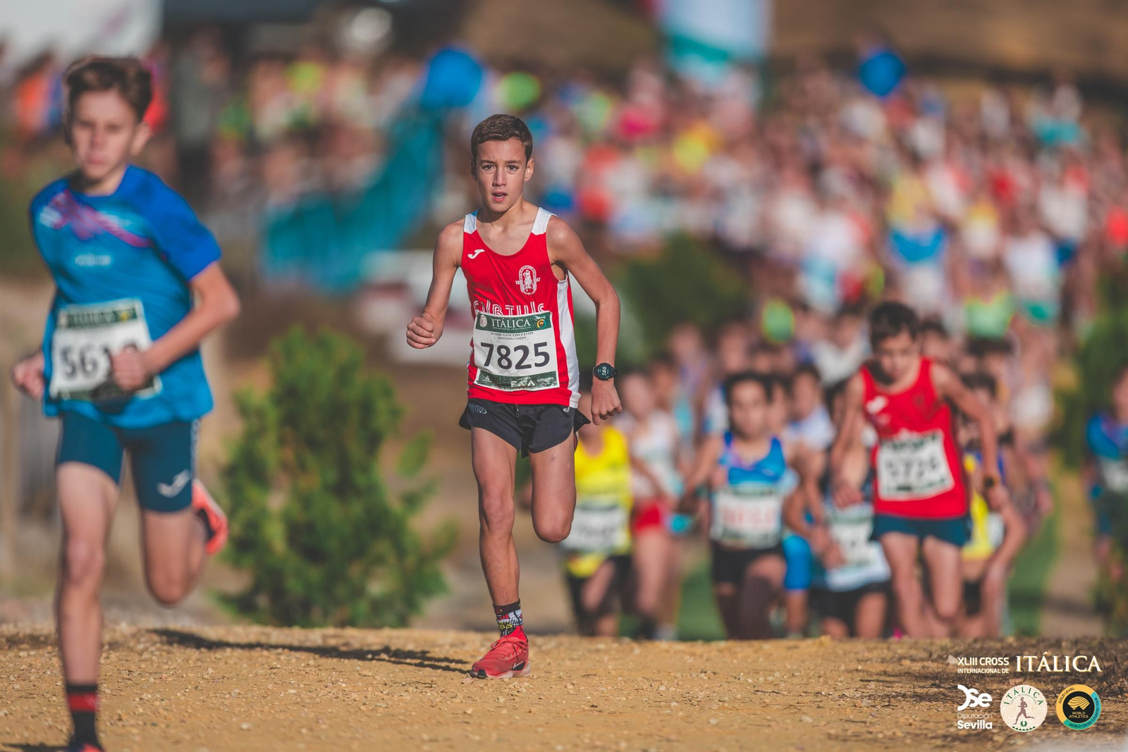 Búscate en las fotos del Cross de Itálica 2025 | 8