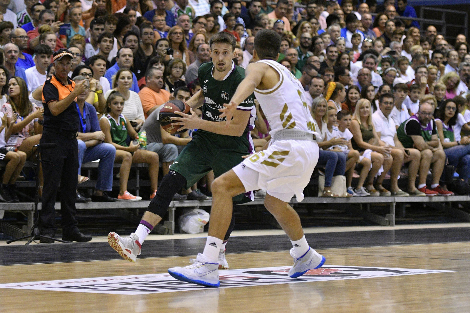 Las fotos del Unicaja - Real Madrid en Nerja