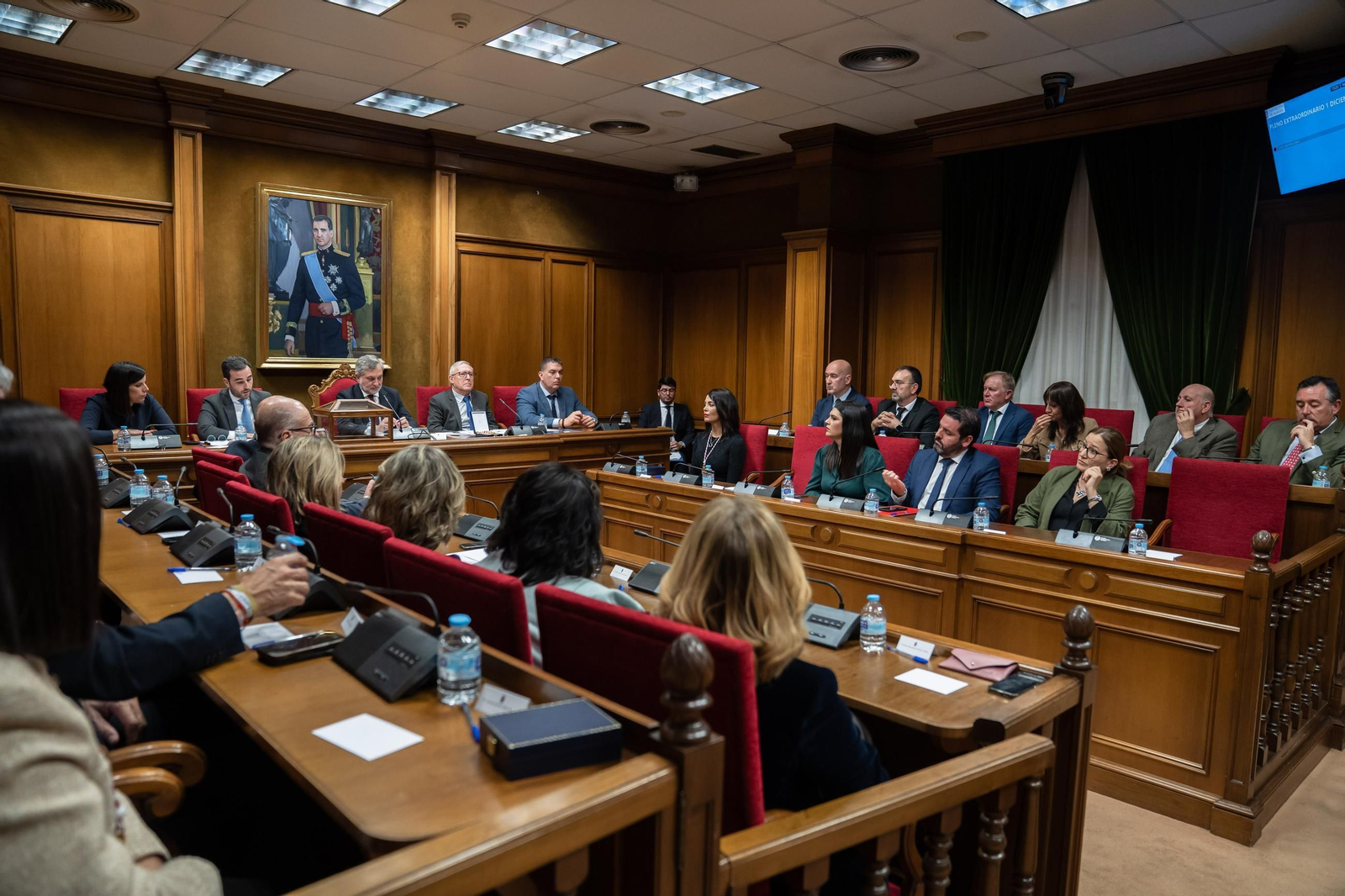 Así se ha vivido la investidura del nuevo presidente de la Diputación Provincial de Almería