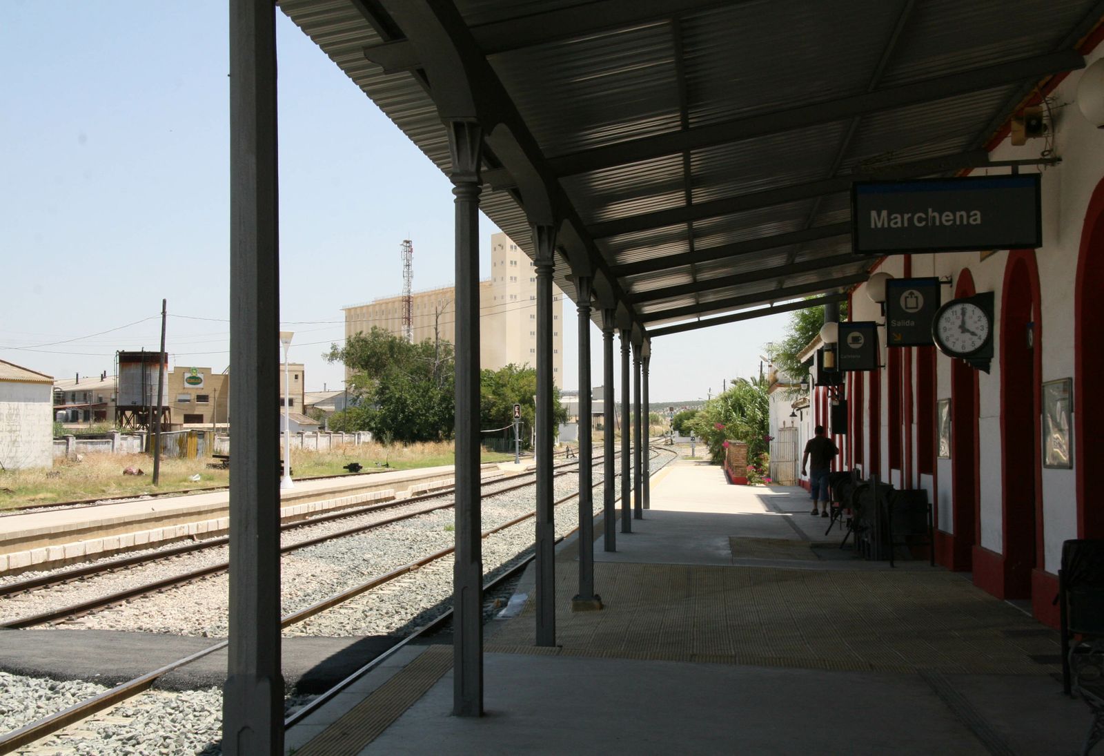 La estación de trenes de Marchena, una de las afectadas por la reorganización del servicio de Media Distancia.