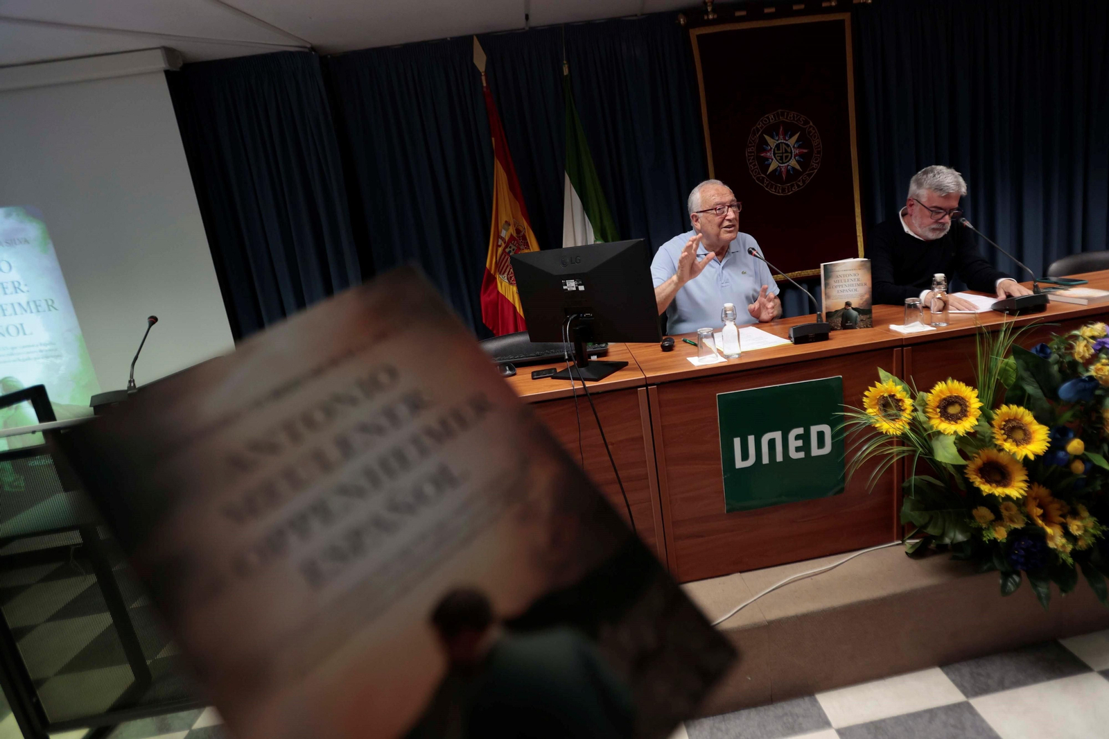 Antonio Torremocha durante la presentación de su libro, en la UNED Antonio Torremocha durante la presentación de su libro, en la UNED