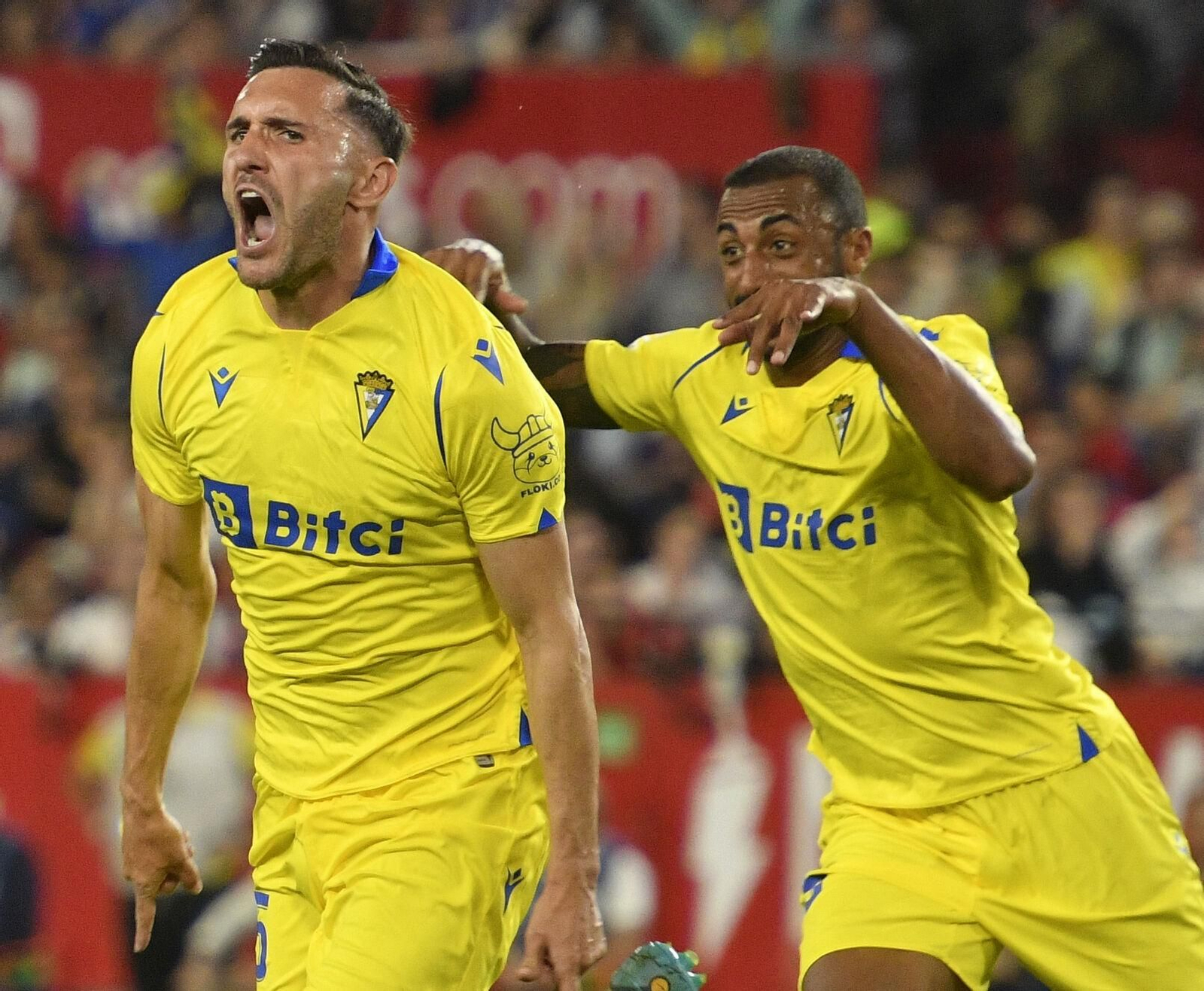 Lucas Pérez celebra un gol la pasada temporada.