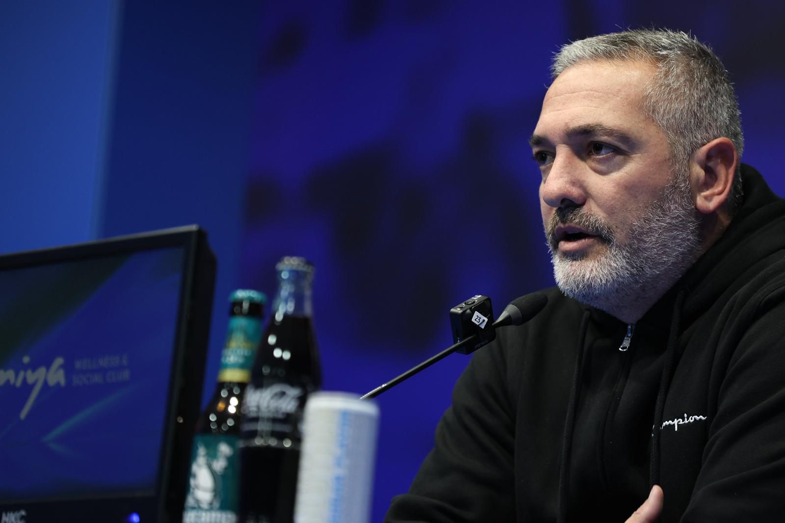 Arzu en rueda de prensa este viernes.