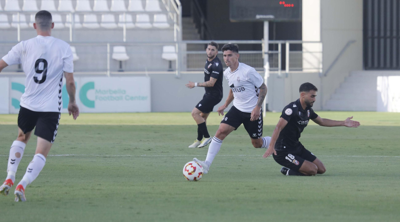 Las fotos del Balona-AD Ceuta de pretemporada en el Ciudad de La Línea (0-1)