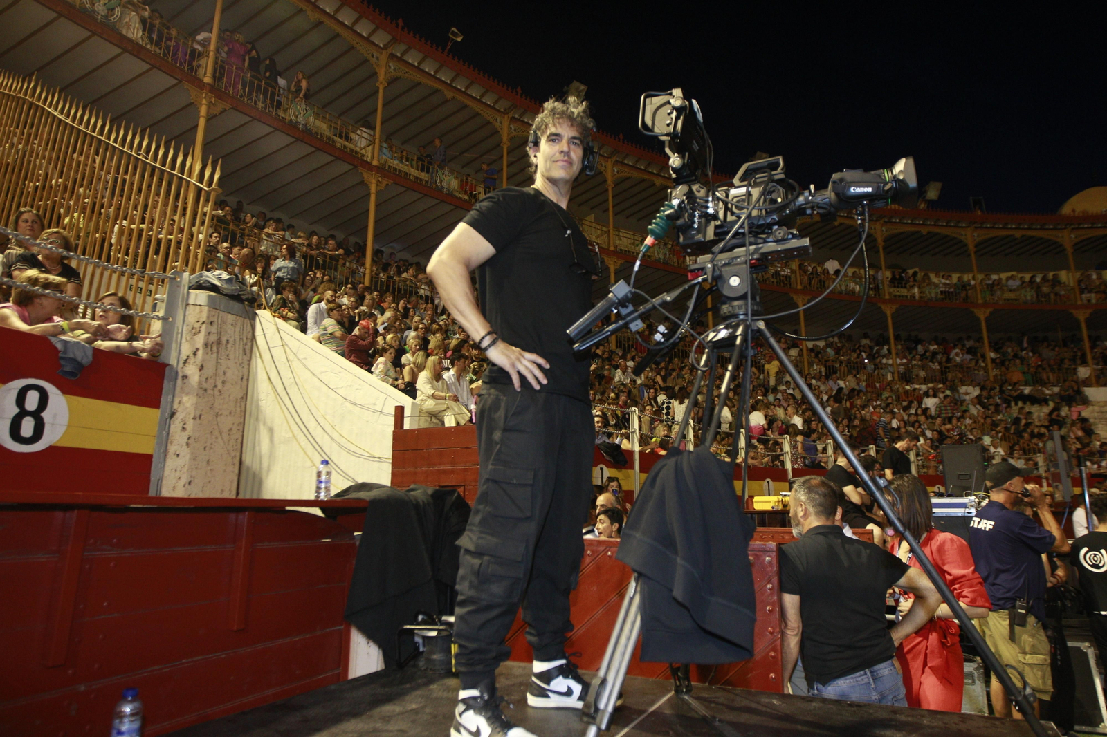 Isabel Pantoja cautiva al público de Almería en la plaza de toros