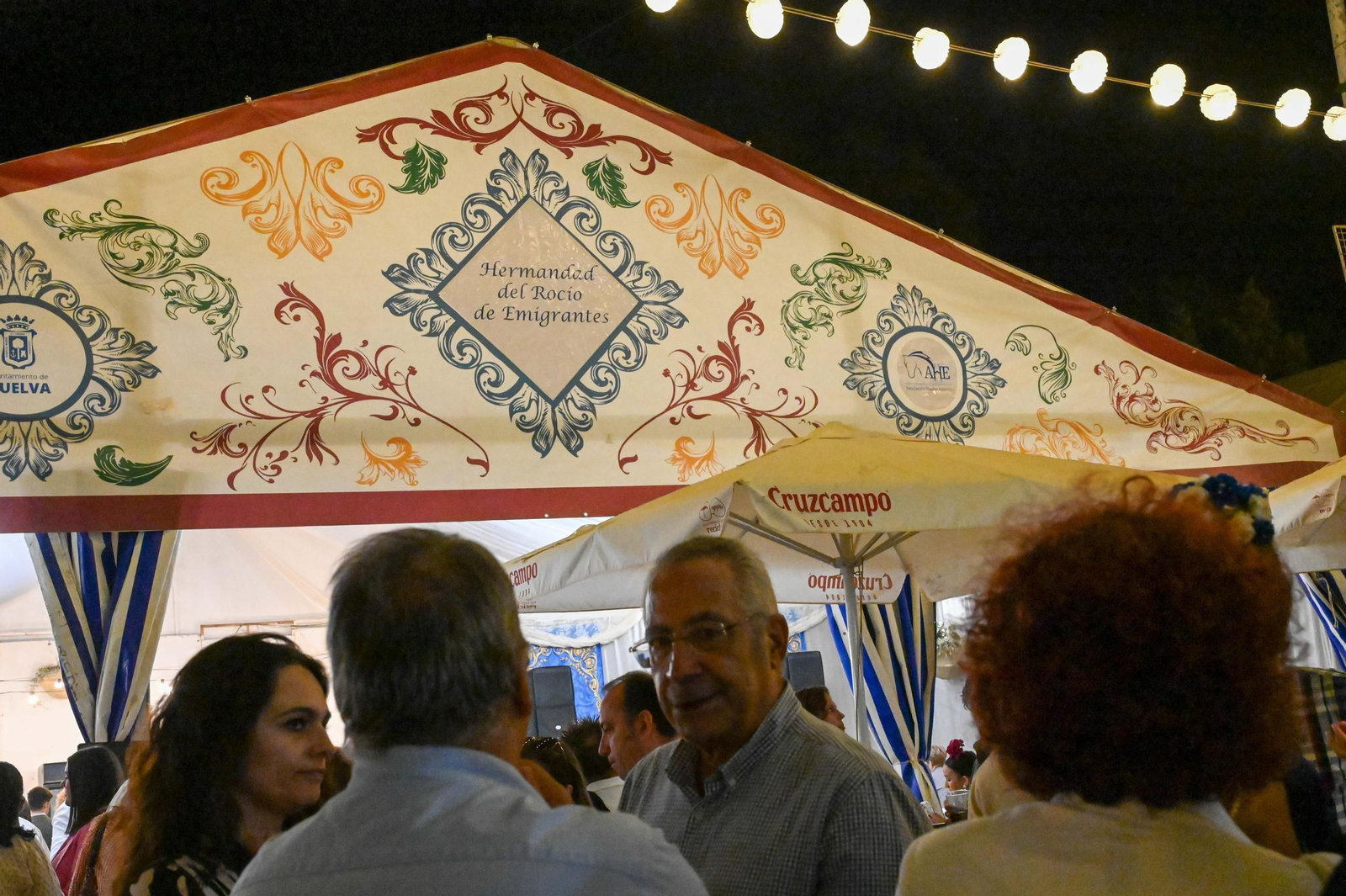 Imágenes del ambiente del ambiente de la noche del sábado en la Feria de Otoño y del Caballo 2025 de Huelva