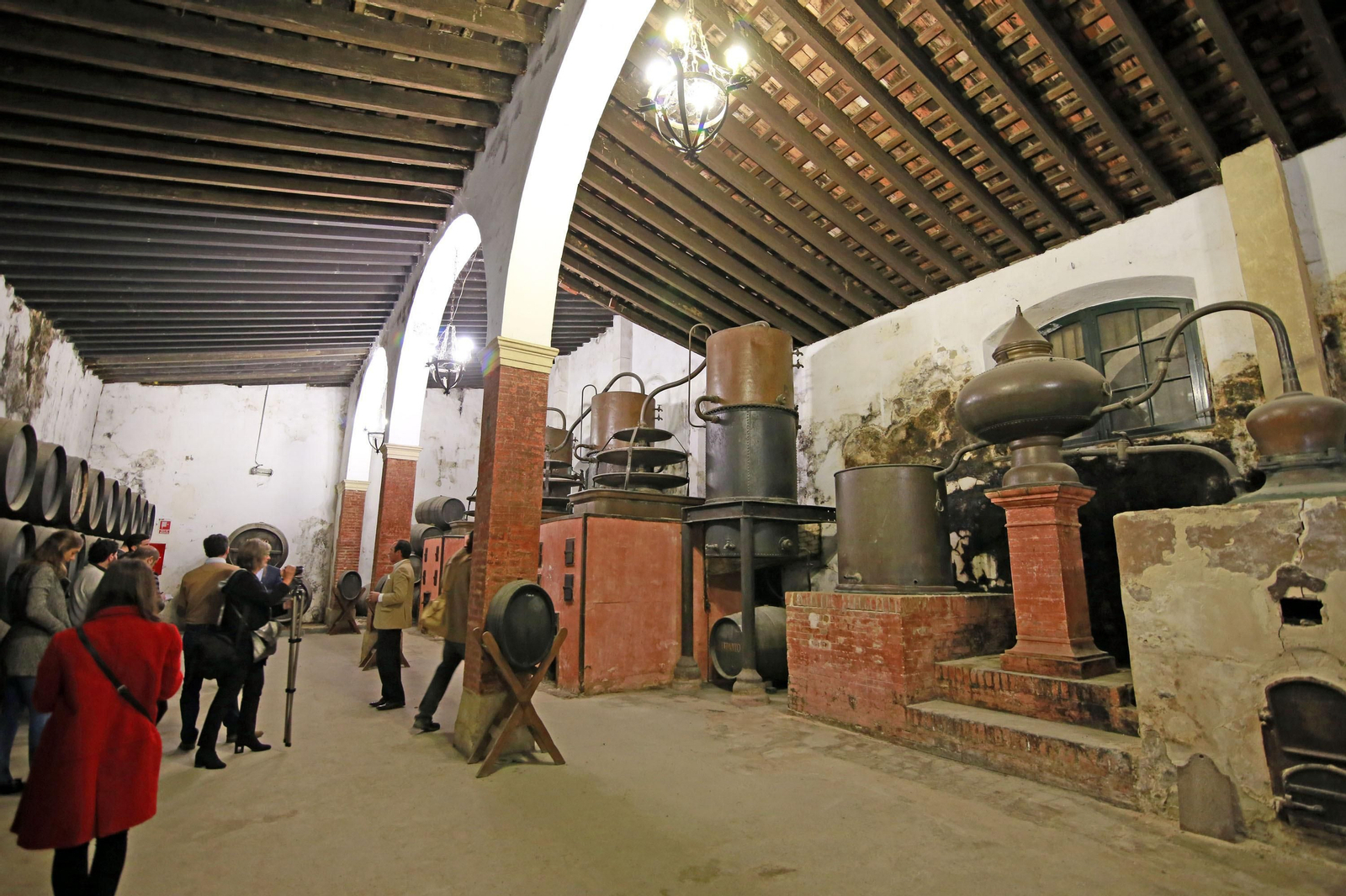 Inicio de la destilación del brandy Lepanto